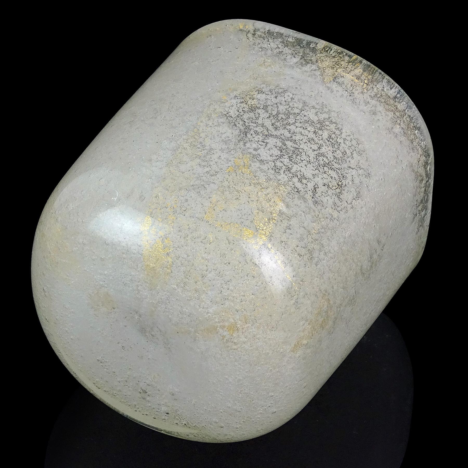 20th Century Carlo Scarpa Venini Murano Bollicine White Gold Flecks Italian Art Glass Vase For Sale