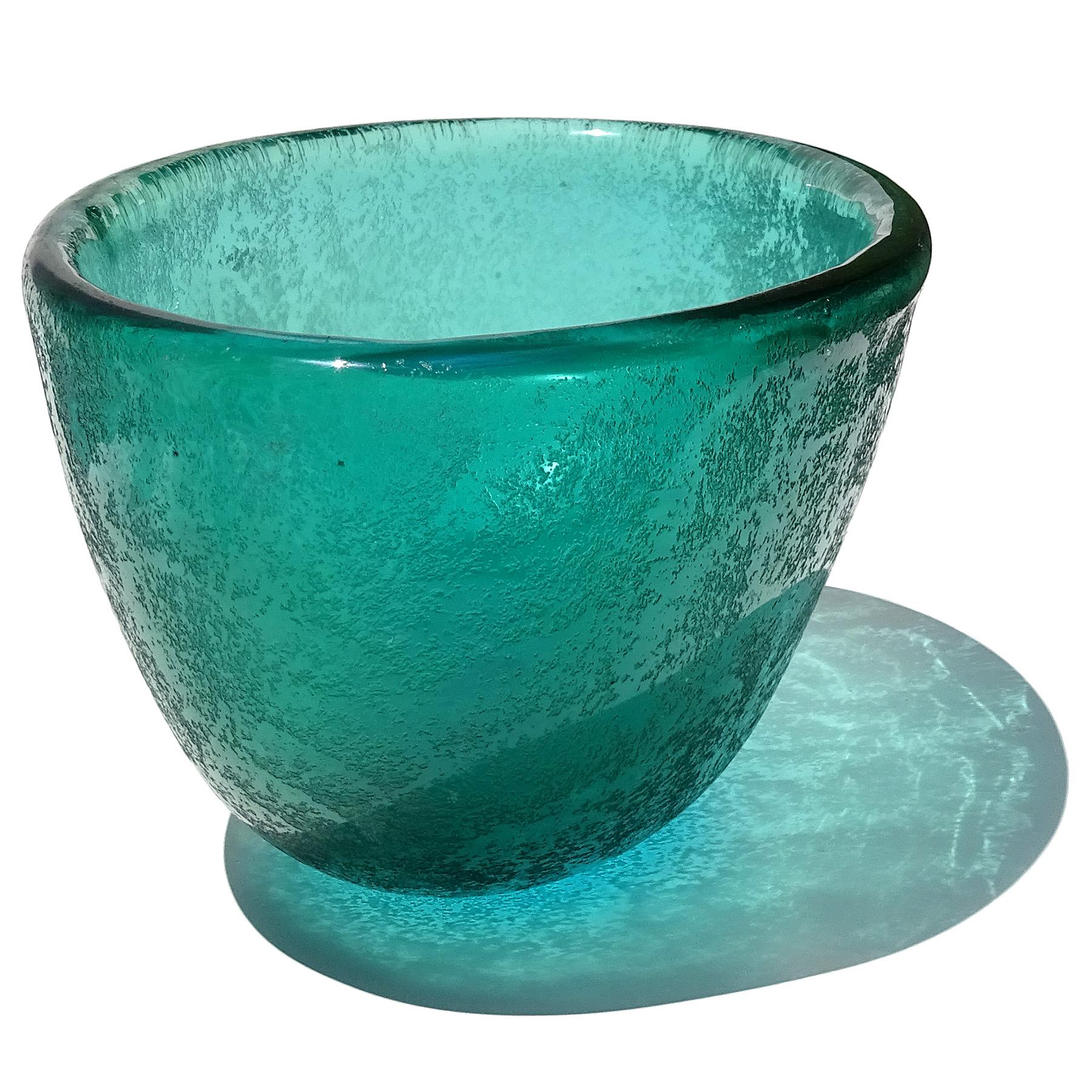 Fait main Carlo Scarpa Venini Murano Signé 1930s Corroso Surface Italian Art Glass Bowl en vente