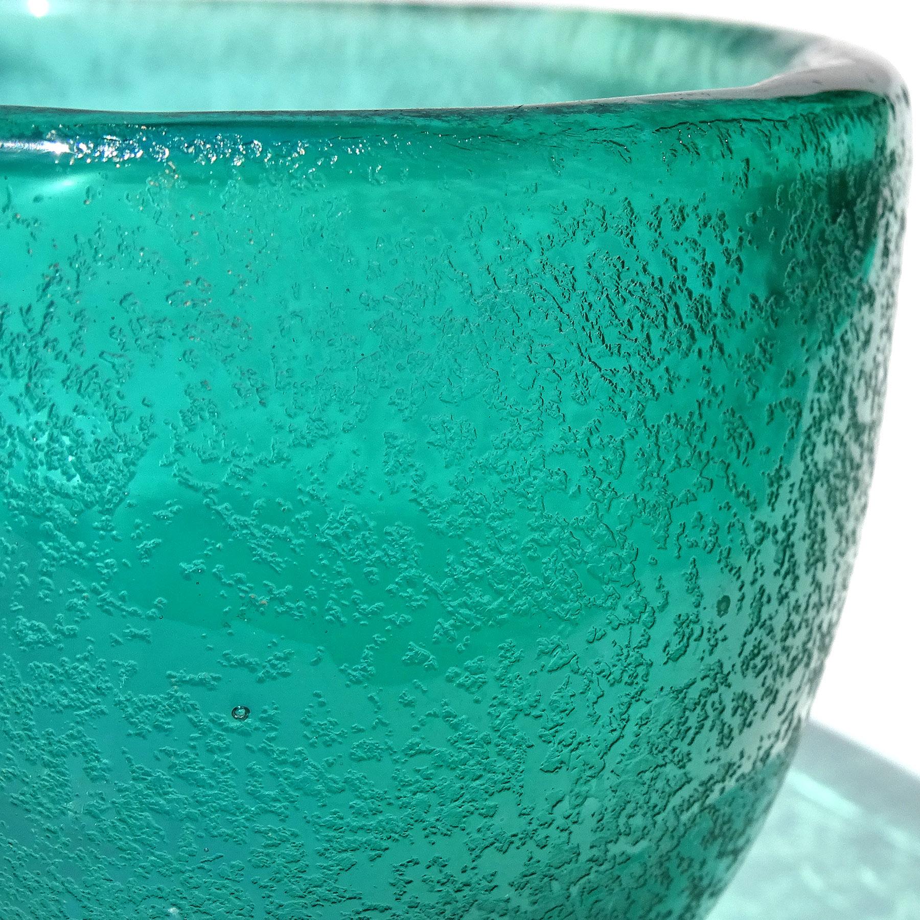 Carlo Scarpa Venini Murano Signé 1930s Corroso Surface Italian Art Glass Bowl Bon état - En vente à Kissimmee, FL