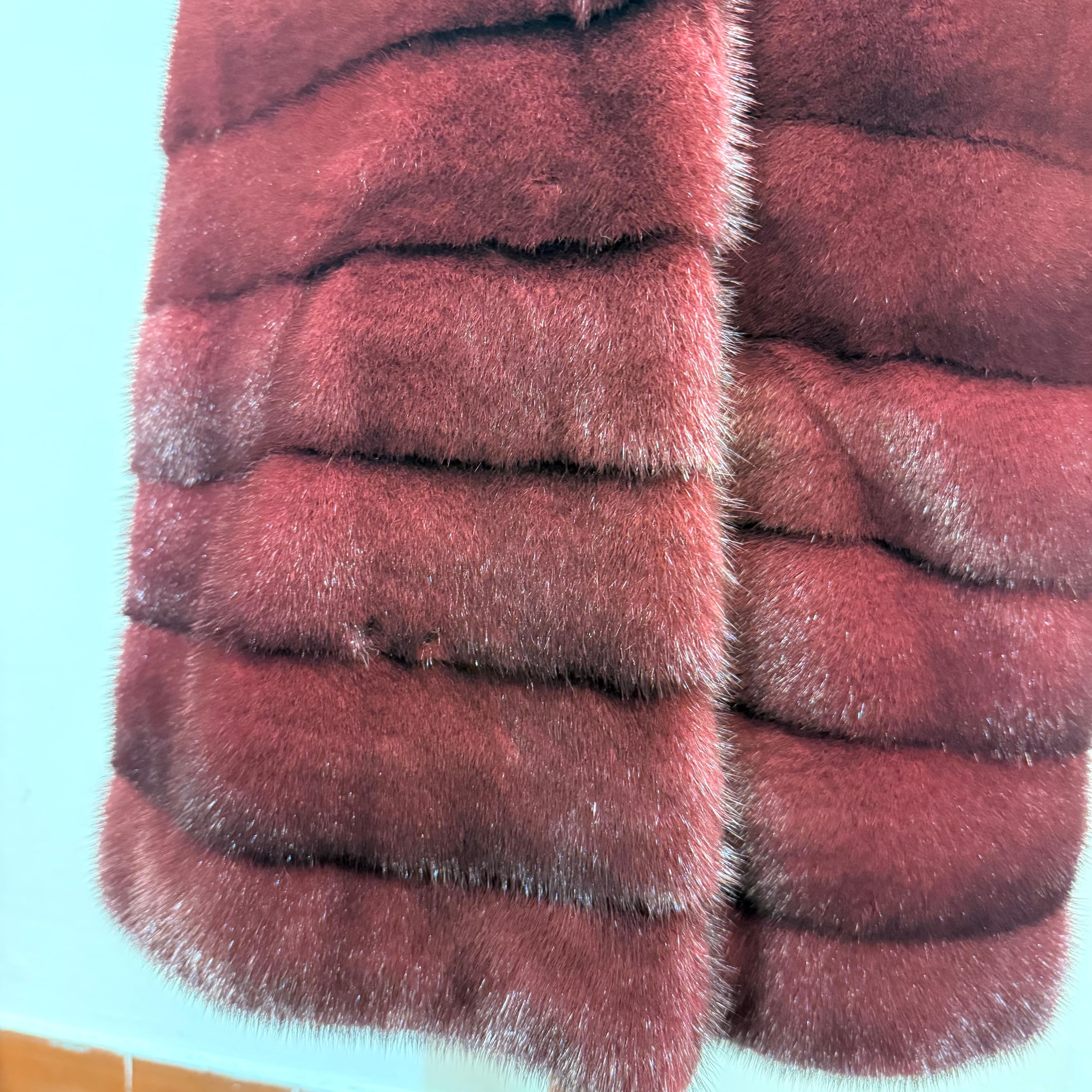 Carlo Tivioli Attribuito Cappotto in vera pelliccia di visone bordeaux M. I. in vendita 1