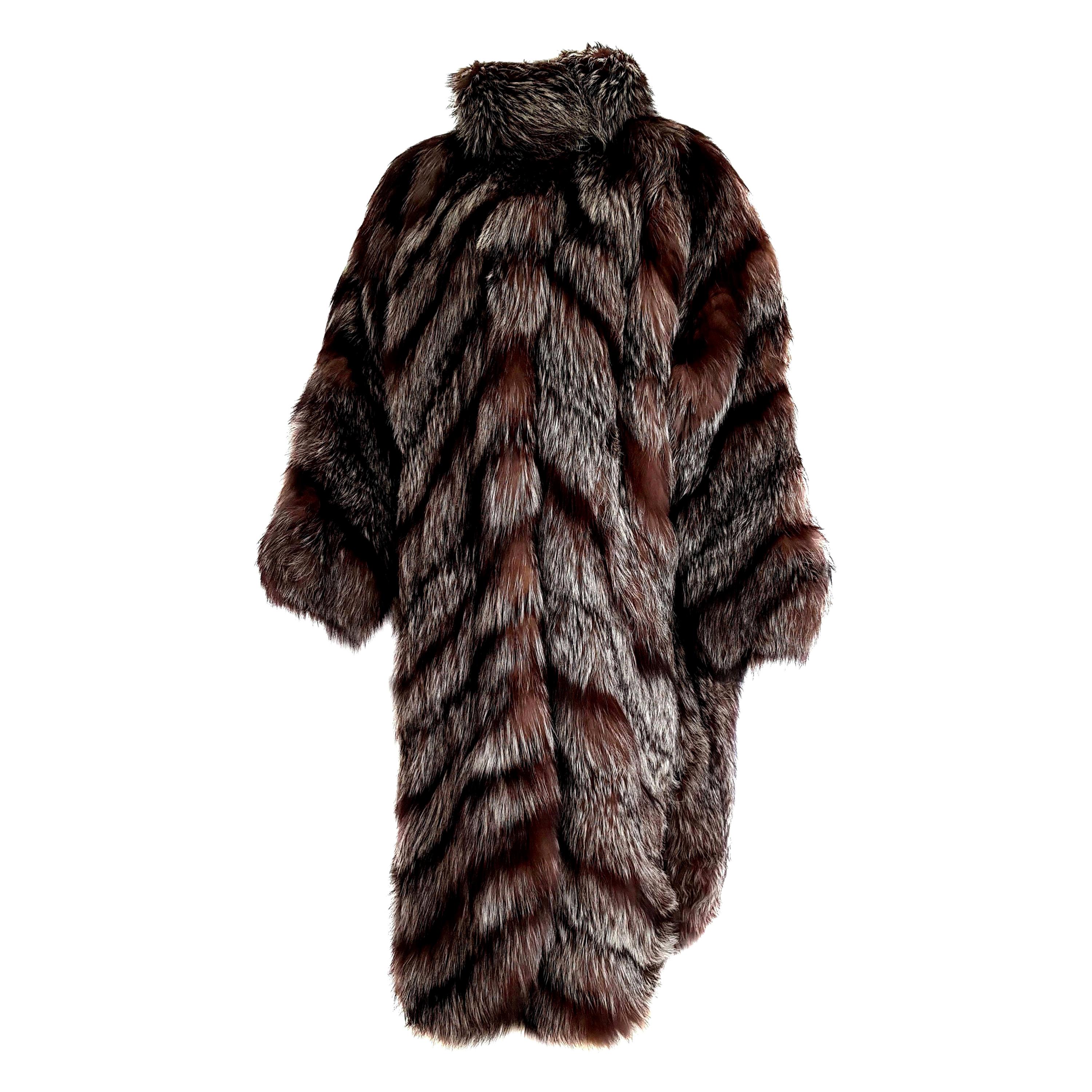 Carlo TIVIOLI "New" Haute Couture Russian Arctic Wild Silver Fox Fur Coat-Unworn For Sale