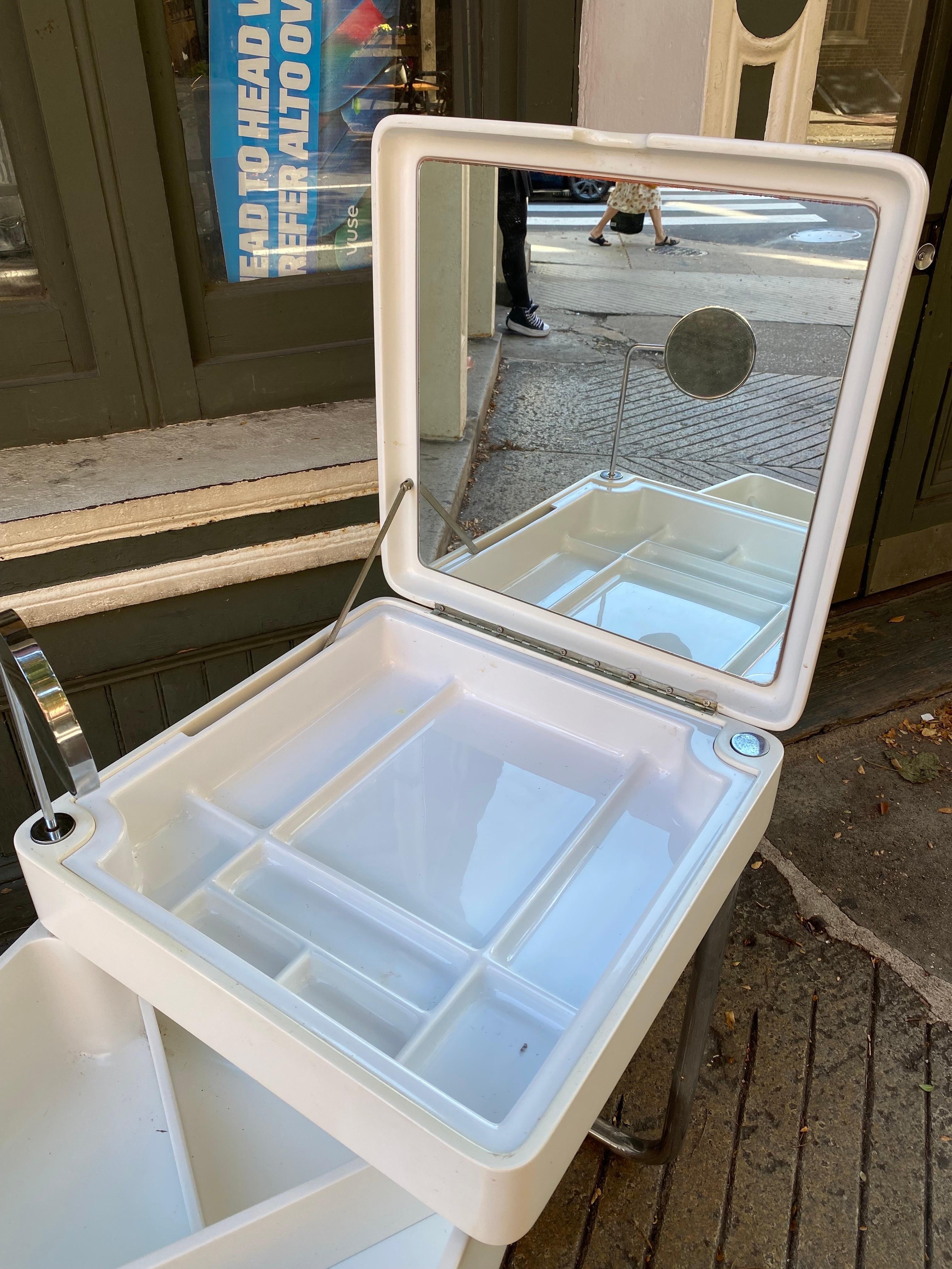 Carlo Urbinati for Tulli Zuccari Italian Compact Vanity 4