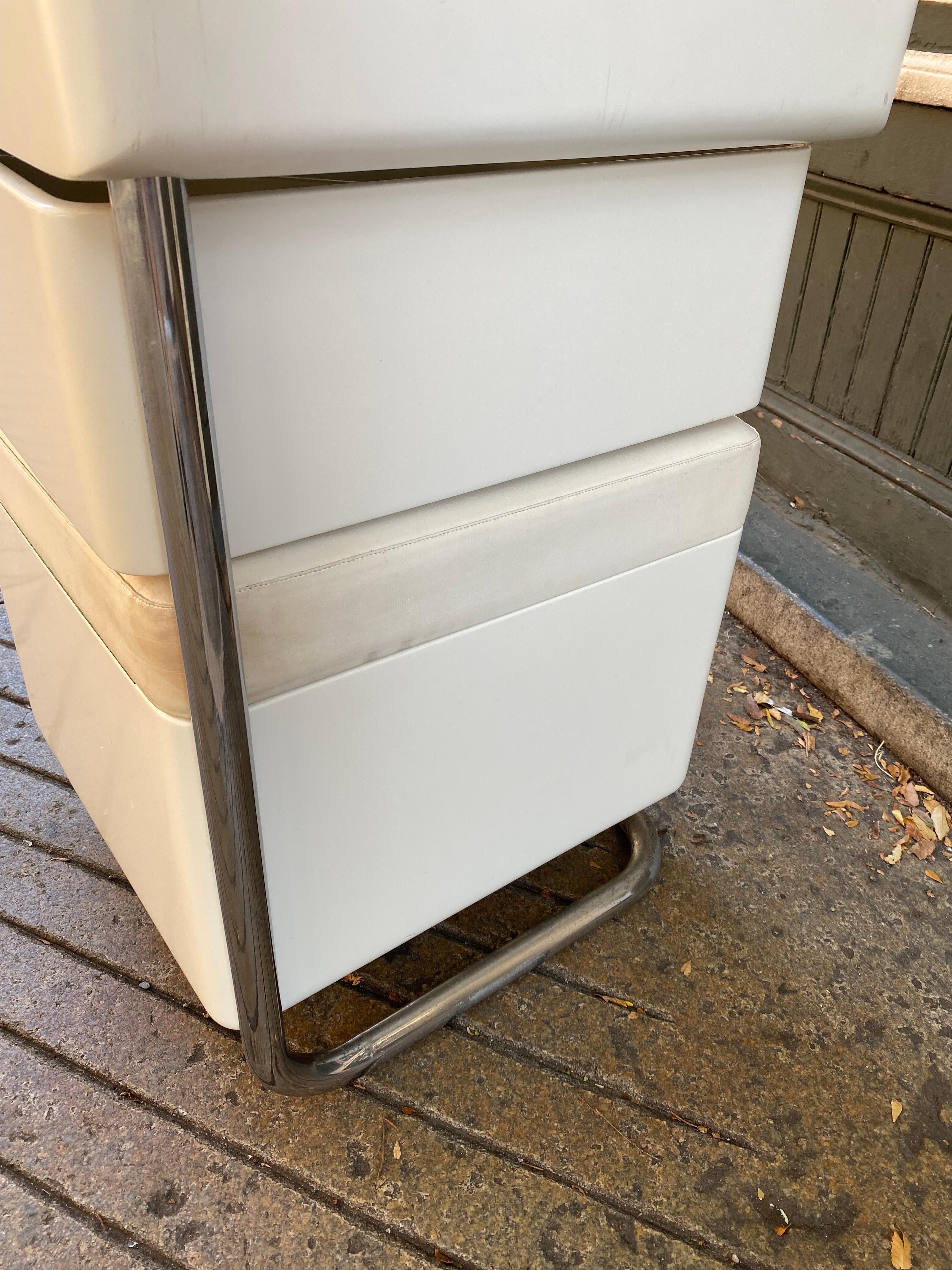 Carlo Urbinati for Tulli Zuccari Italian Compact Vanity 5