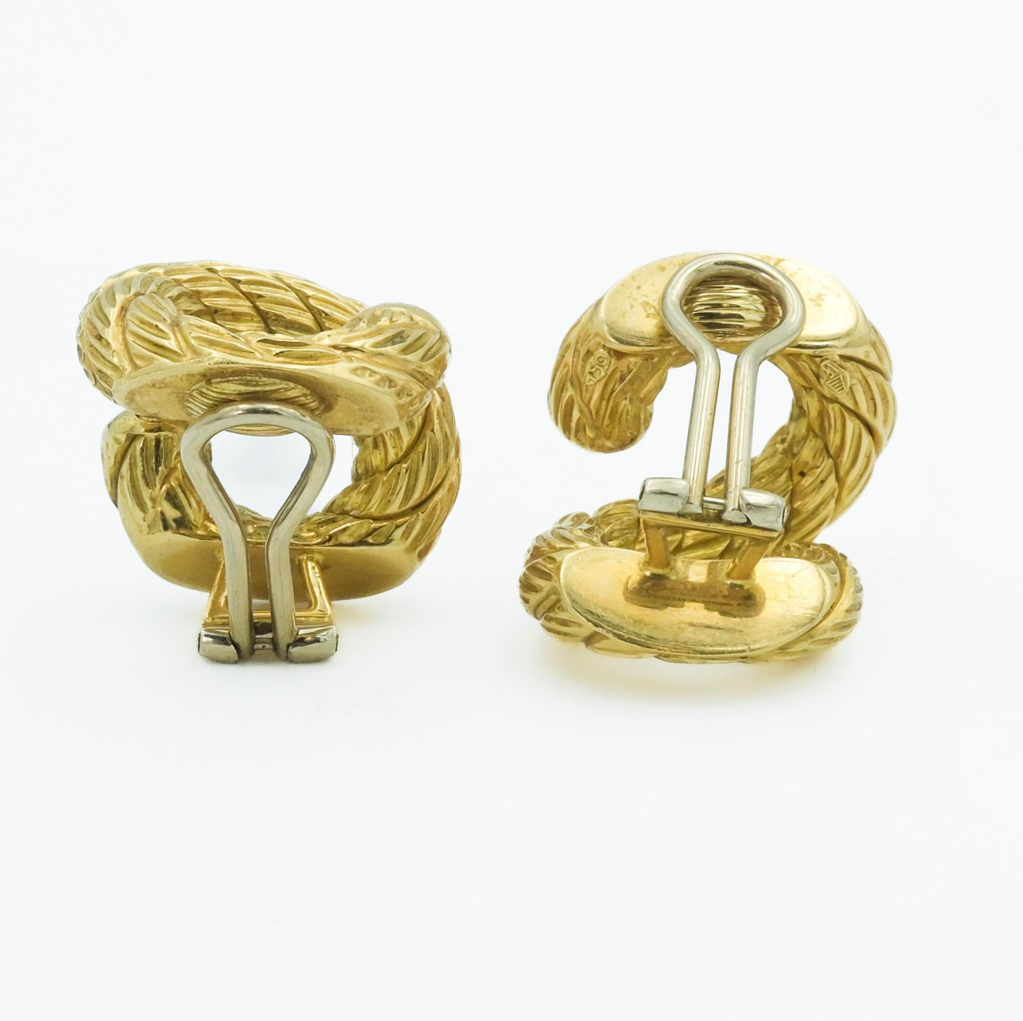 Carlo Weingrill 18 Karat Yellow Gold Clip-On Huggie Earrings In Good Condition In Fairfield, CT