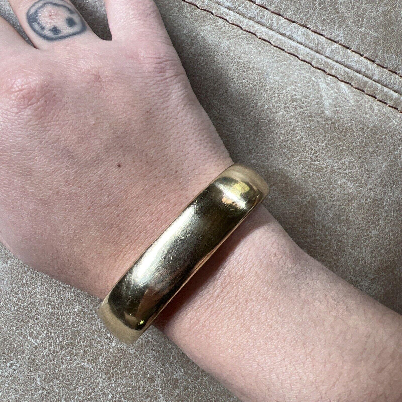 Carlo Weingrill 18k Yellow Gold Bangle Bracelet Vintage Circa 1970s For Sale 2