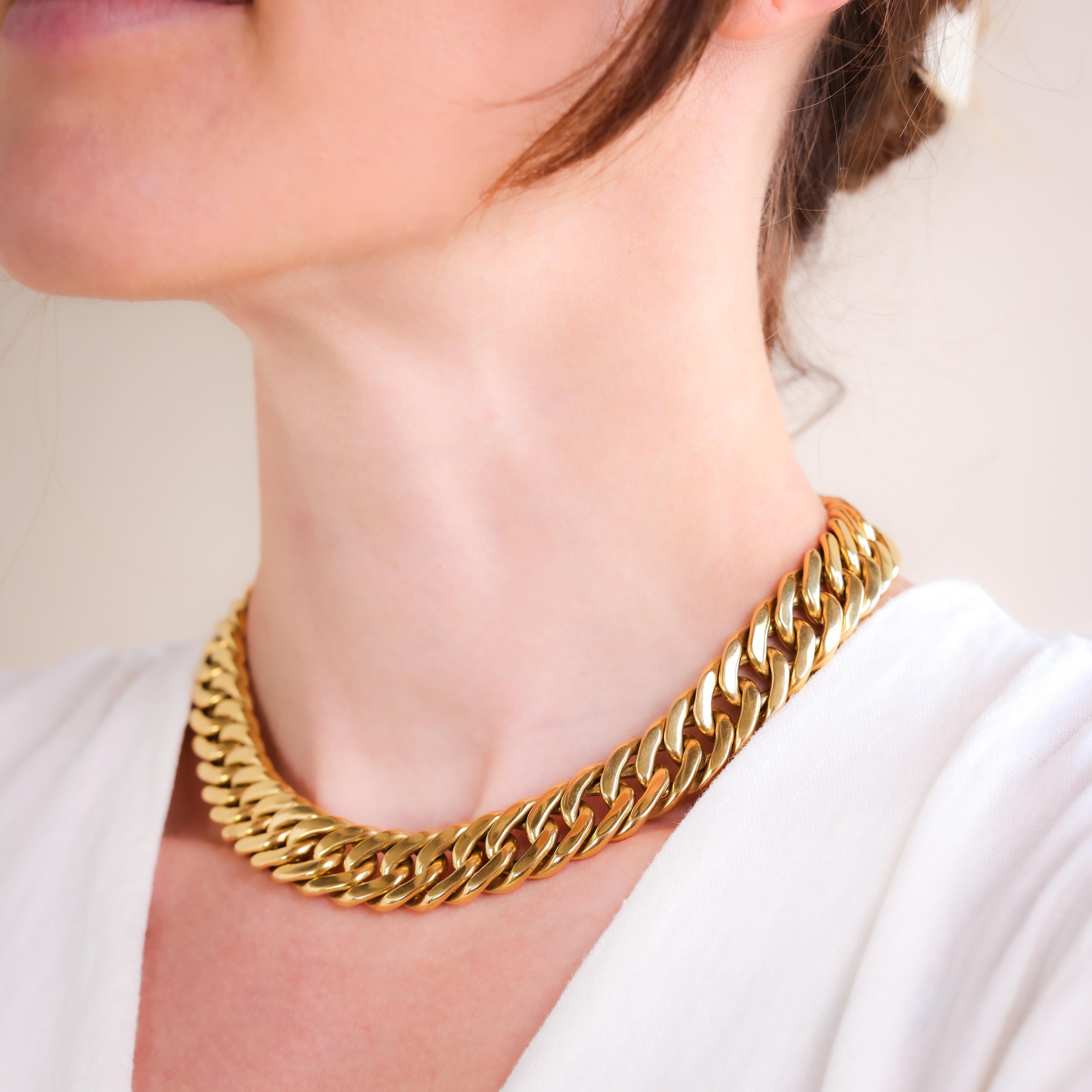 Marke: Carlo Weingrill (begehrter Designer für Cartier, Tiffany & Co und Bvlgari)
Metall: 18K Gelbgold
Epoche: Vintage By
Circa: 1980er Jahre
Markenzeichen: Weingrill 
Größe: 16,00 Zoll lang
Gramm Gewicht: 86

Diese exquisite Vintage-Halskette aus