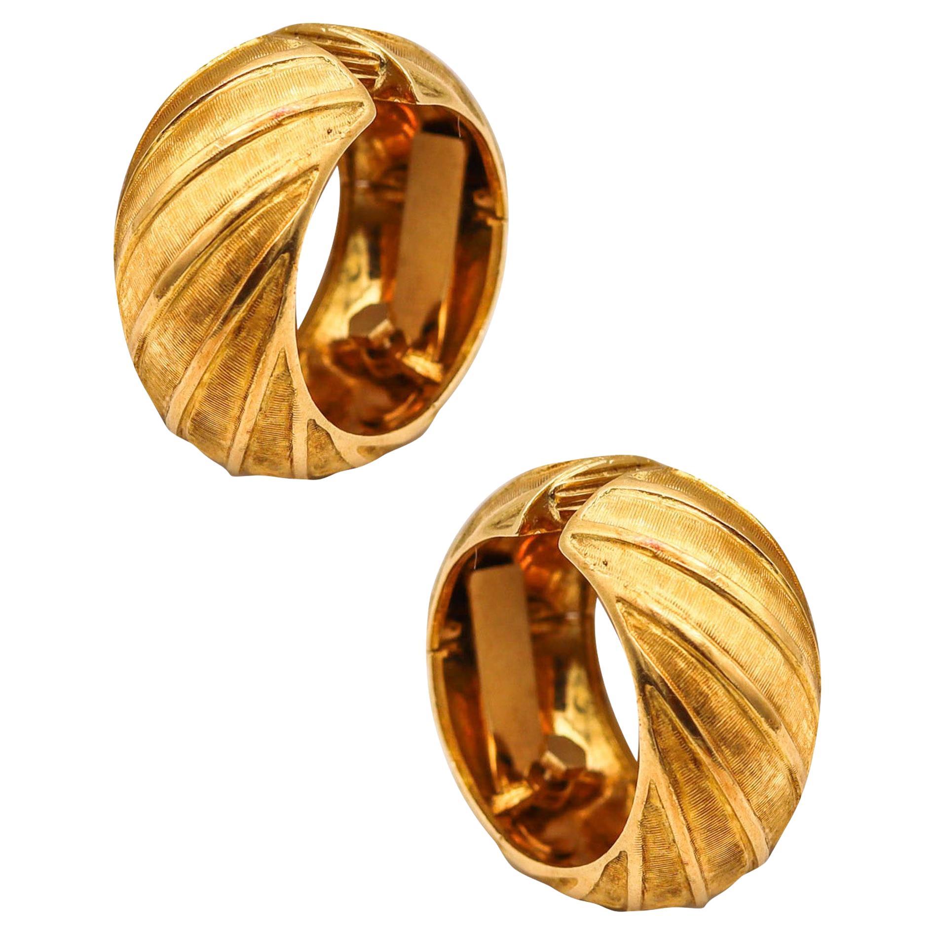 Carlo Weingrill 1960 Verona Hoops Clips Earrings Textured Solid 18Kt Yellow Gold For Sale