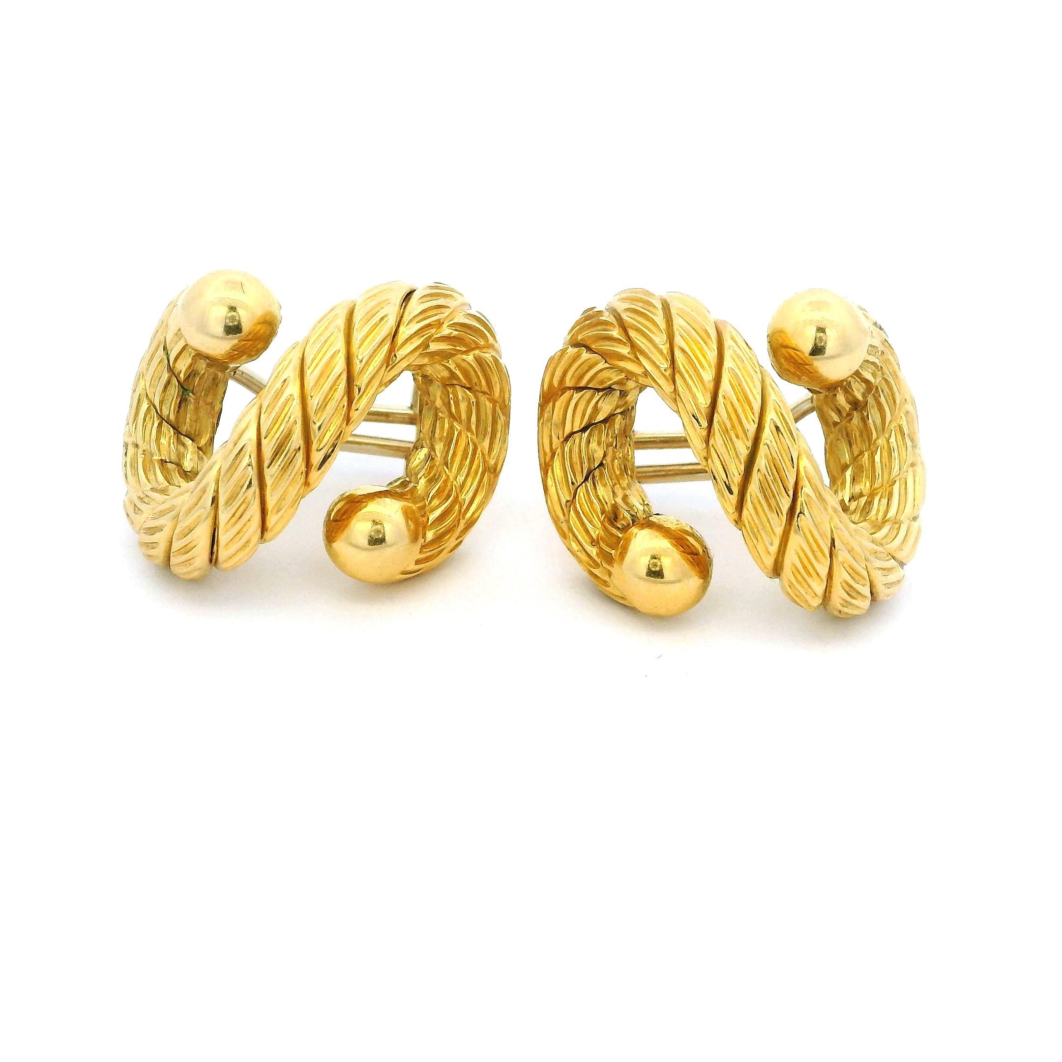Carlo Weingrill Pendientes de aro abrazador con cable retorcido de oro amarillo de 18 quilates, 18,35 Gr en venta 4