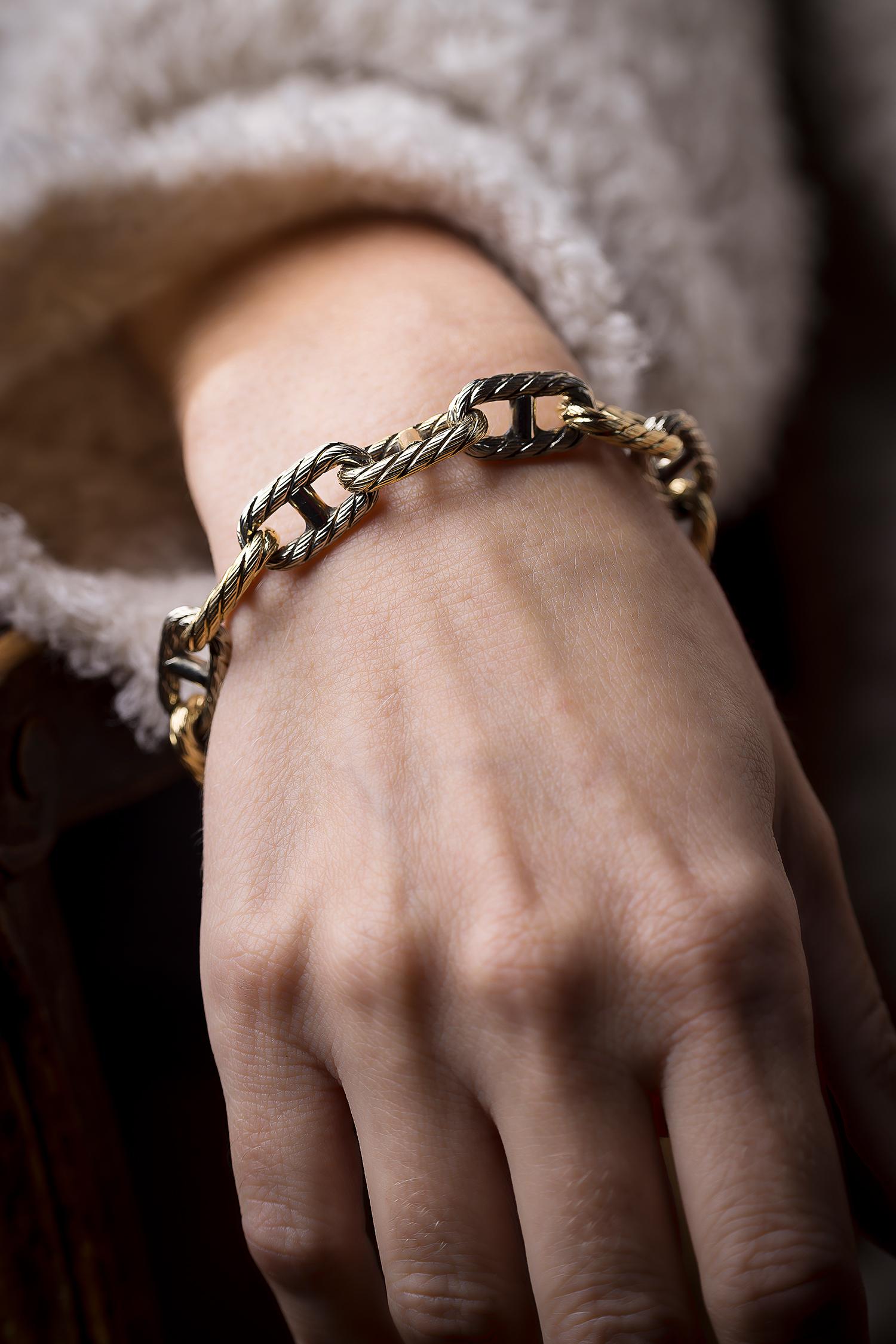 Women's Carlo Weingrill: two tone 18 karat gold mariner bracelet