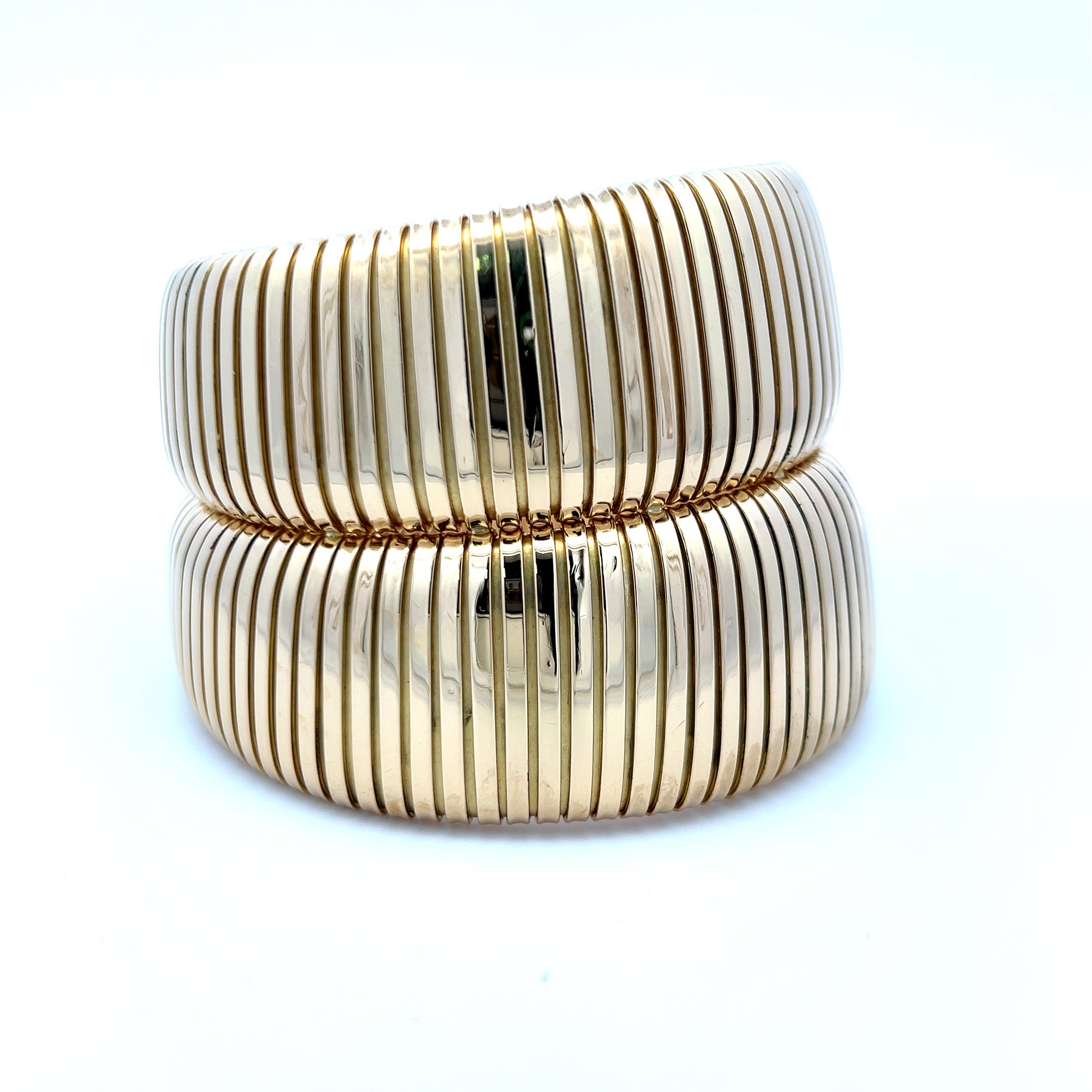 Designer:
CARLO WEINGRILL


Title:
Carlo Weingrill 18 Karat Yellow Gold Tubogas Bracelet


Style:
Tubogas


Metal:
18 Karat Yellow Gold


Dimension:
7.5