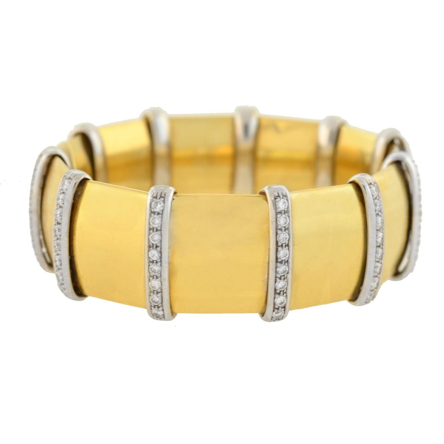Established in Verona in 1879,​ ​Italian jewelry designer Carlo Weingrill, was a master of 18kt gold jewelry. Each handcrafted piece features top quality craftsmanship that has been handed down today through the generations.

Carlo began working as