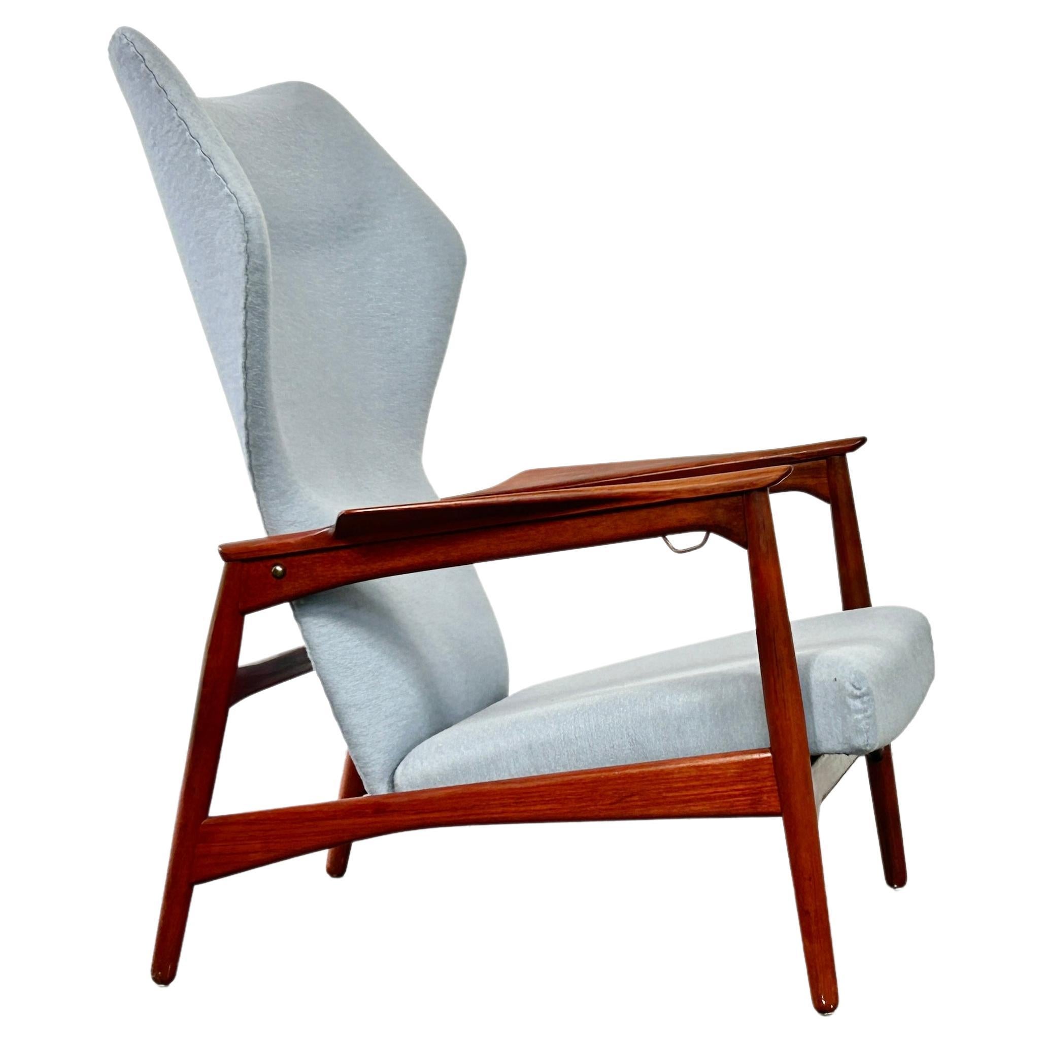 Chaise longue Carlo Wingback conçue par Ib Kofod Larsen, 1954 en vente