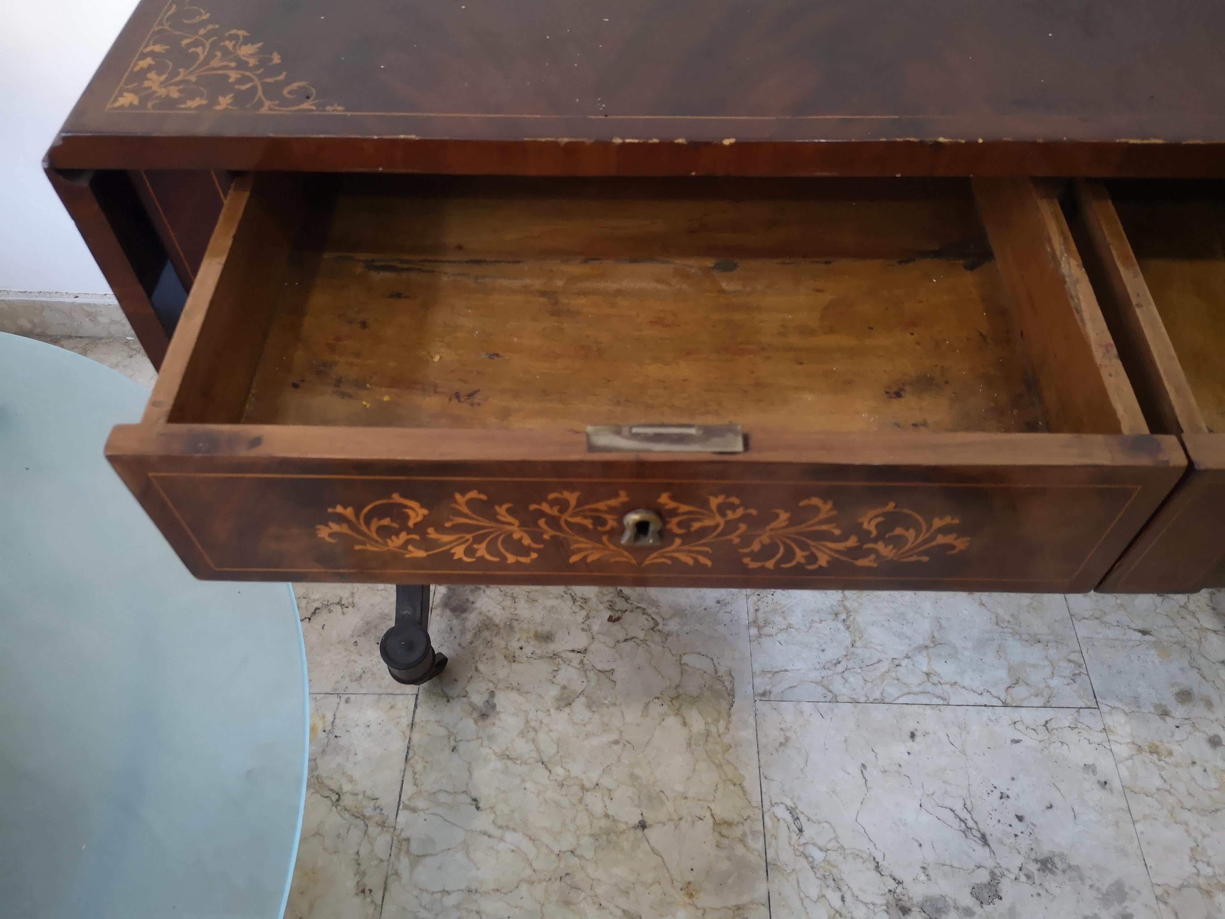 Carlo X desk in mahogany feather with two drawers, mid-19th century in vendita 1