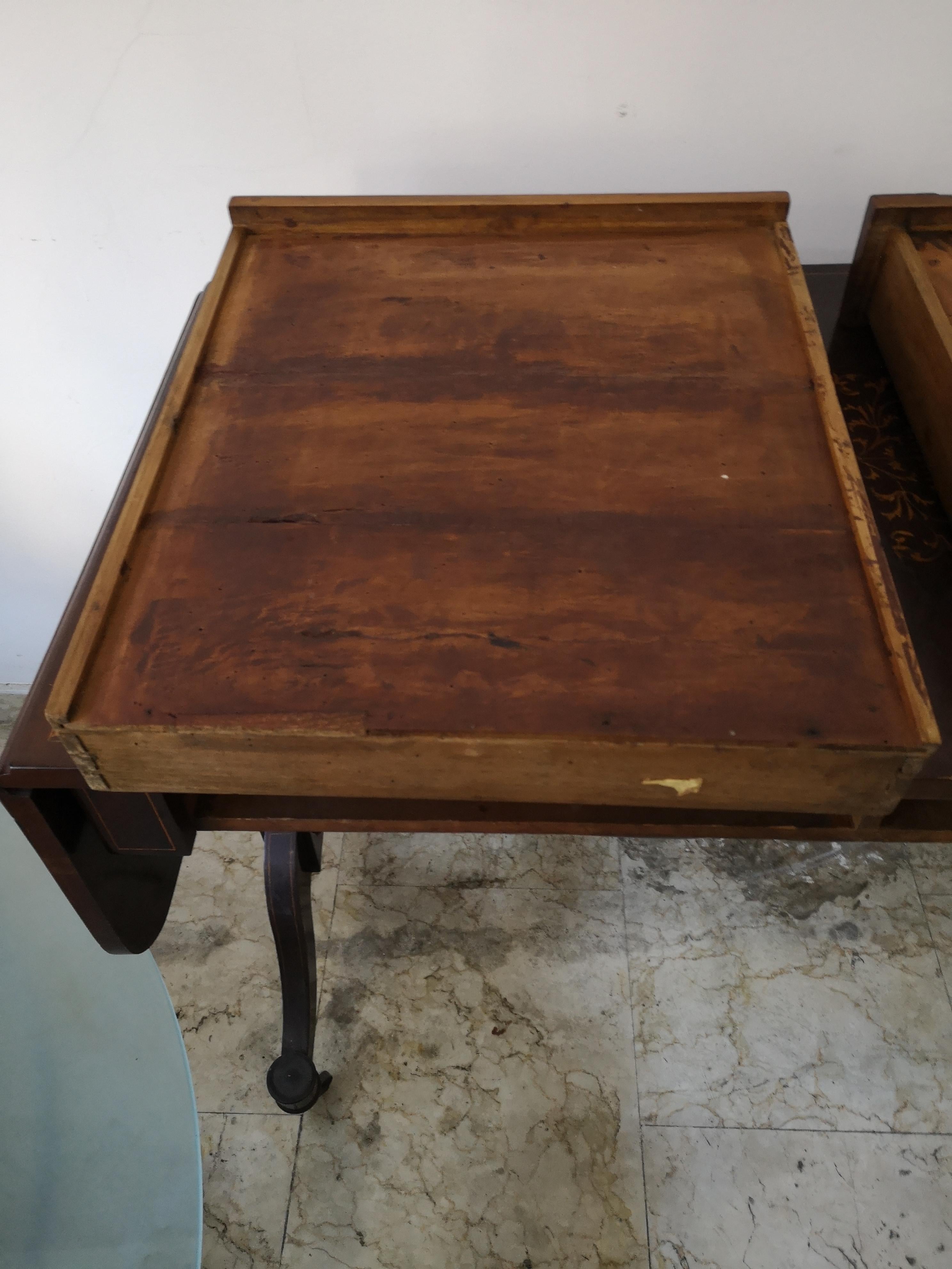 Carlo X desk in mahogany feather with two drawers, mid-19th century in vendita 3