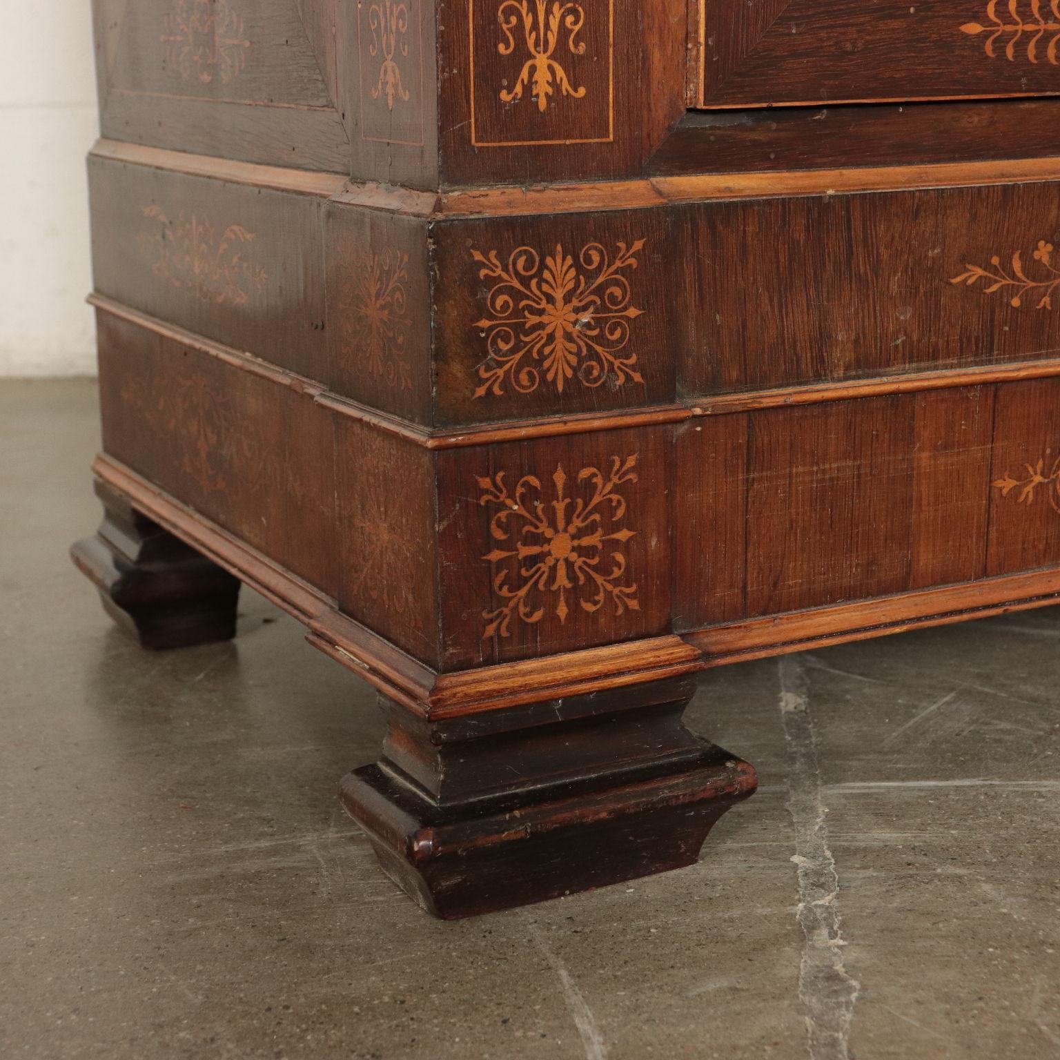 Armadio Carlo X Legno di palissandro, Italia, XIX secolo in vendita 10