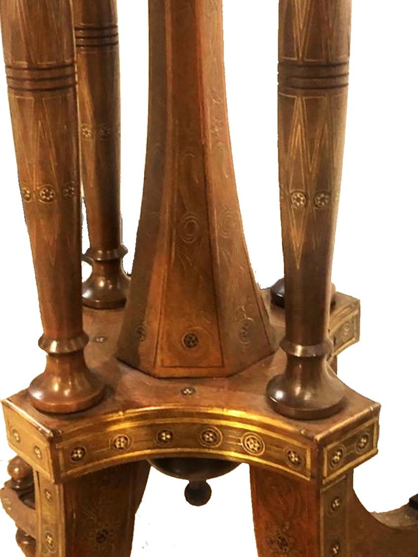 Carlo Zen, table d'appoint en nacre et fil de laiton incrusté, Italie, circa 1900 en vente 6