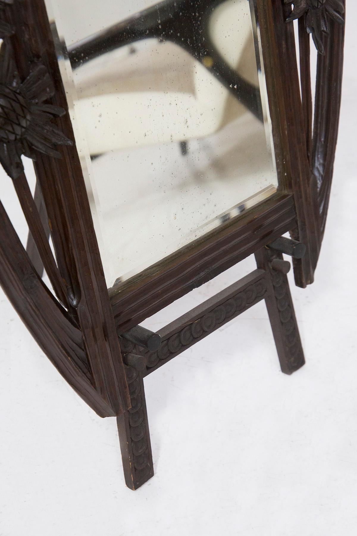 Milieu du XXe siècle Carlo Zen - Miroir en bois vintage avec chevalet en vente