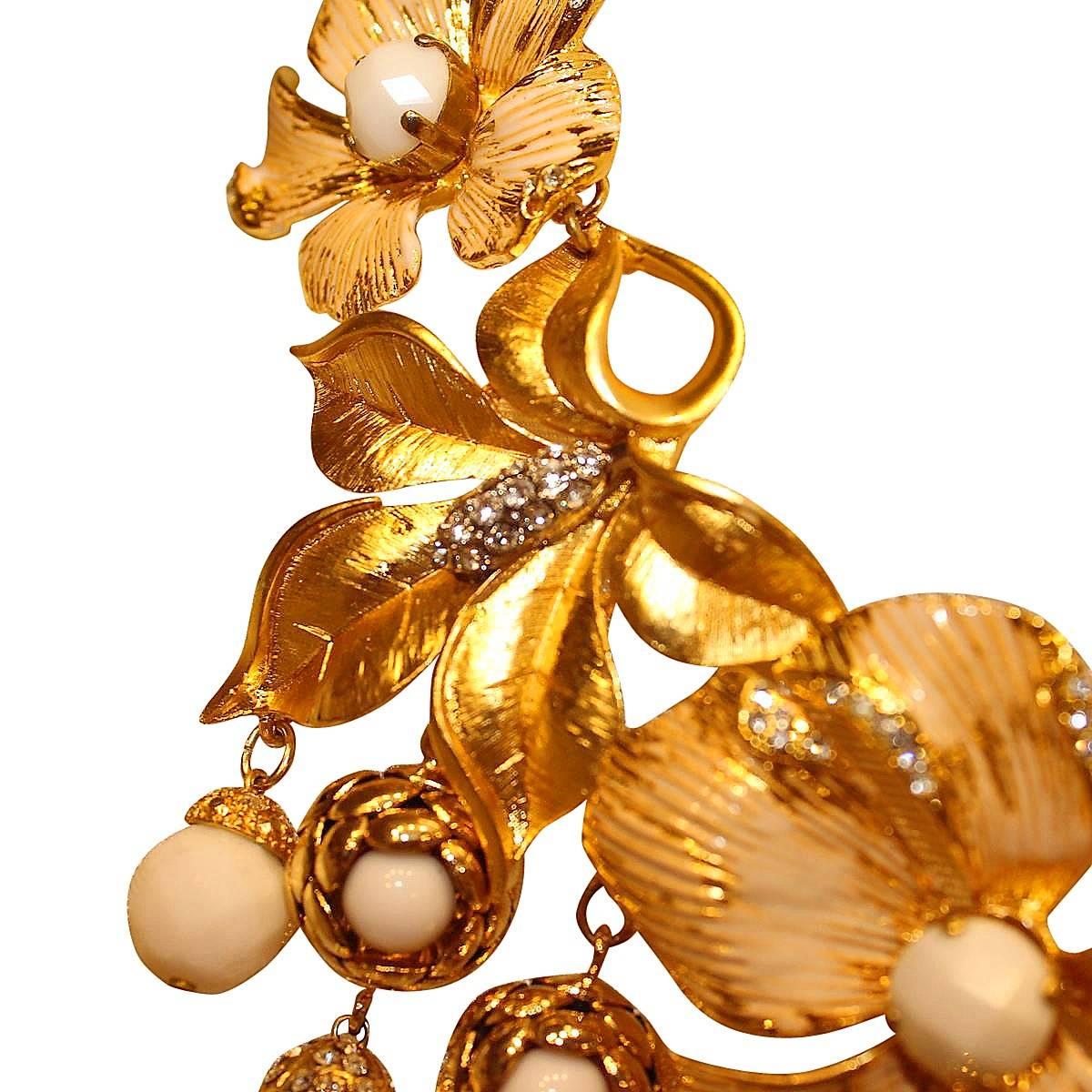 Donna Carlo Zini Bijoux Collier floreale d'oro in vendita