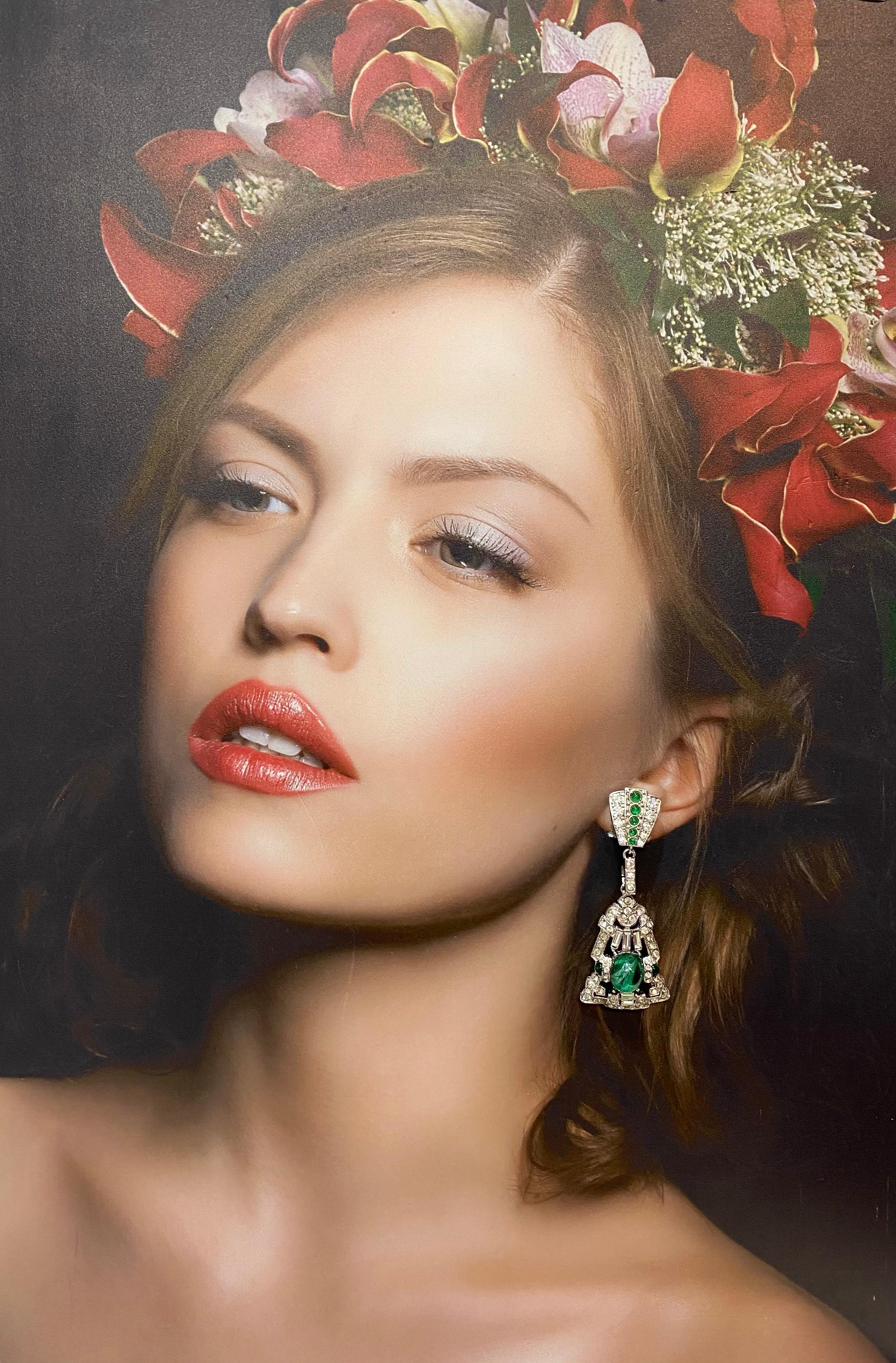 Stunning Carlo Zini bijoux earrings
Non allergenic rhodium
Wonderful construction of class A Swarovski crystals 
Emerald like elements 
Total length cm 7 (2.75 inches)
Clip on closure, pierced on request
100% Artisanal work
Worldwide express