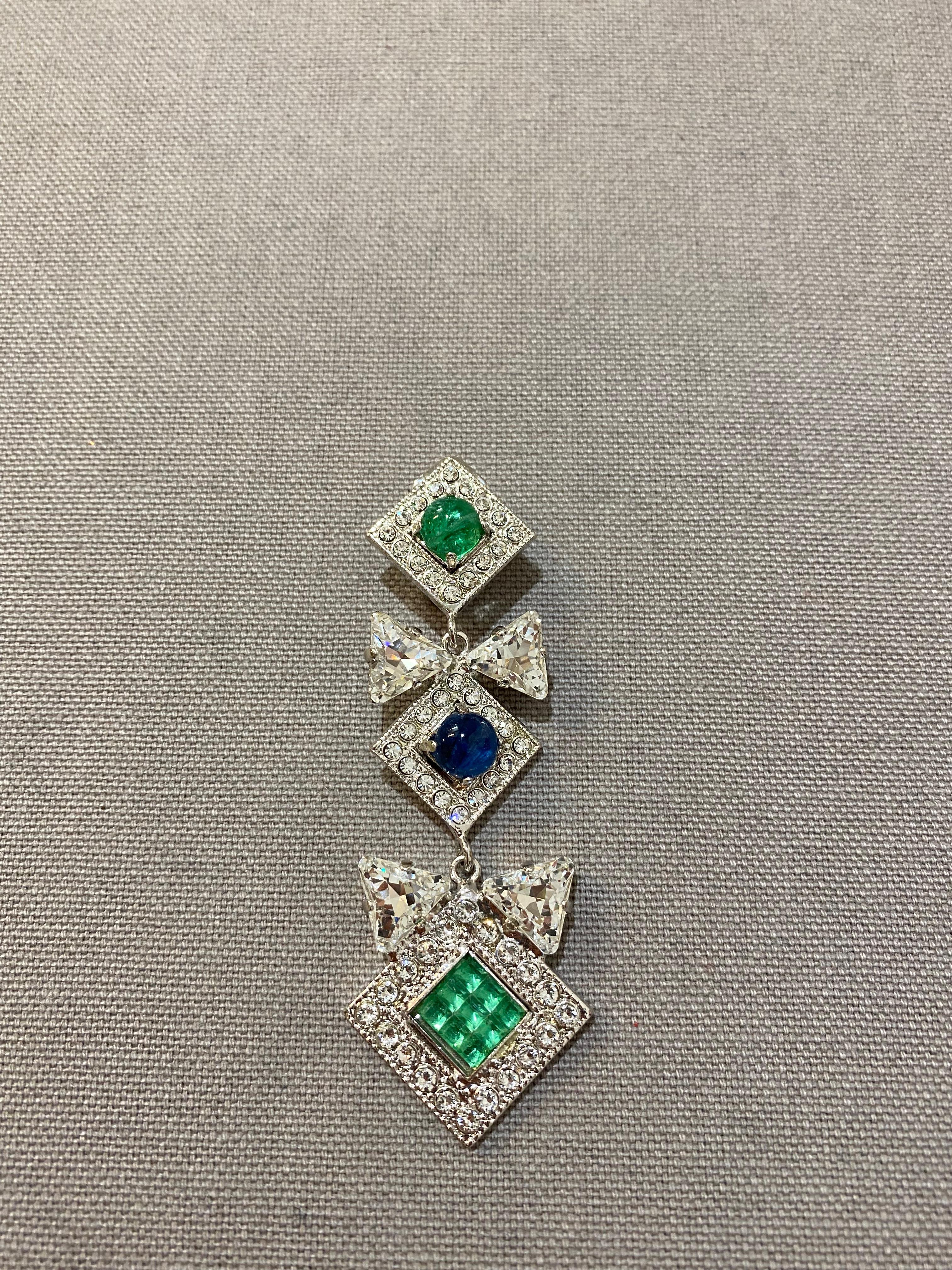 Stunning Carlo Zini bijoux earrings
Non allergenic rhodium
Wonderful construction of class A Swarovski crystals and zyrcons
Emerald and sapphire like elements 
Total length cm 8,5 (3.34 inches)
Clip on closure, pierced on request
100% Artisanal