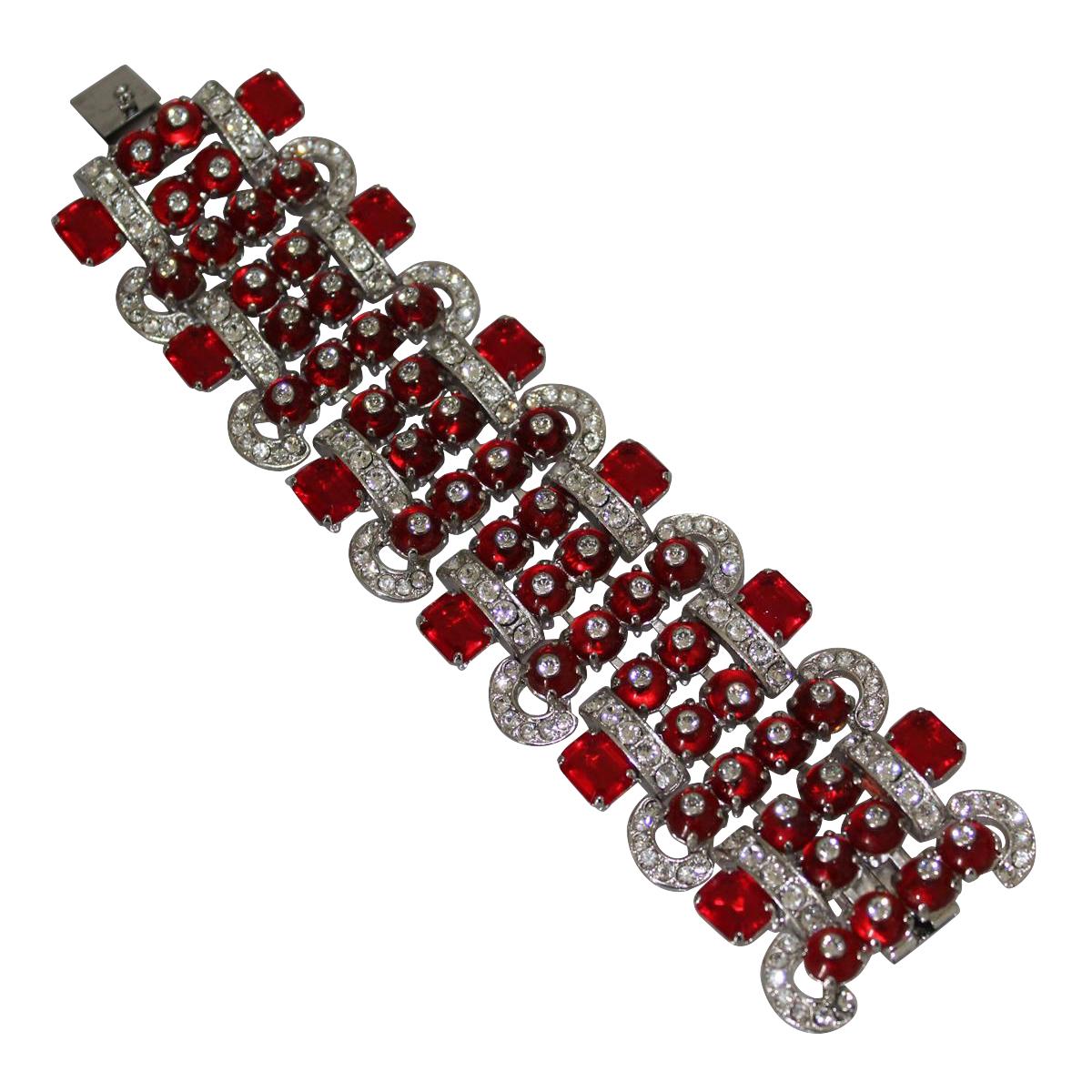 Fantastic masterpiece by Carlo Zini
One of the world greatest bijoux designers
Perfect for San Valentino !
Non allergenic rhodium
Amazing hand creation of Swarovski crystals
Ruby like stones and resins
Wrist size cm 16 (6.29 inches)
Worldwide