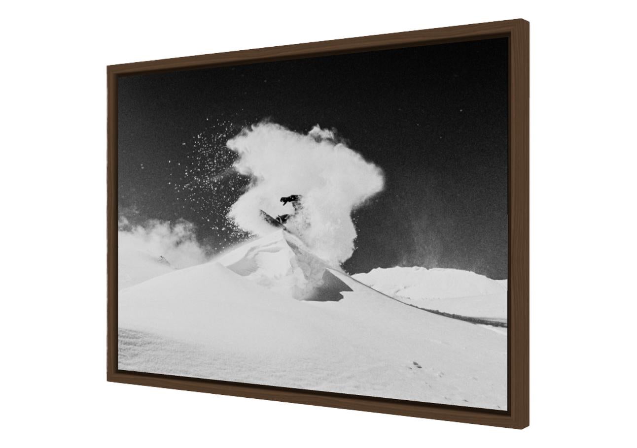 Snowdance - Mountain Snowboarding Schwarz-Weiß-Kunstfotografie (Grau), Black and White Photograph, von Carlos Blanchard