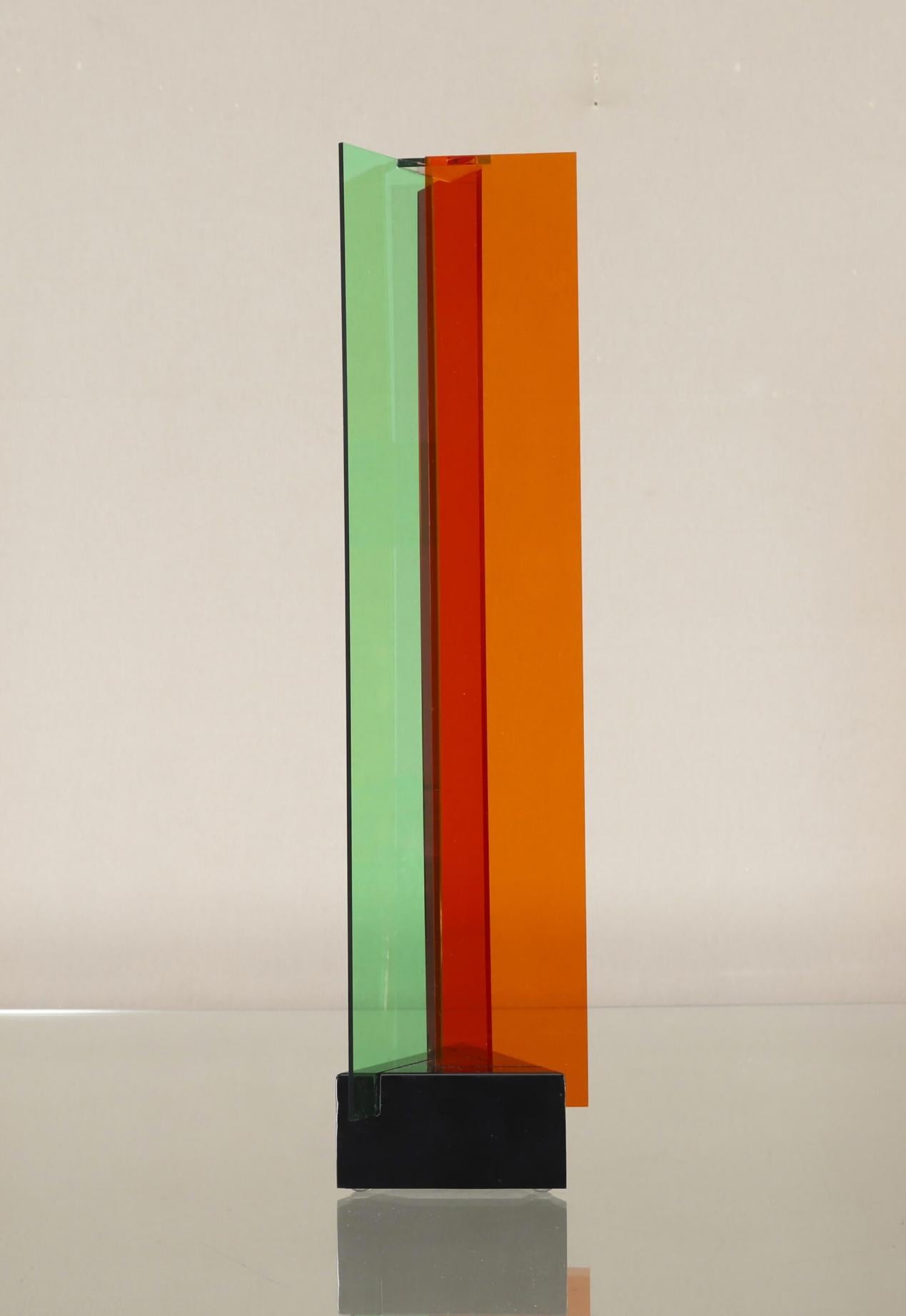 Carlos Cruz Diez
Three element transchrome 2011
Plexiglass Sculpture
Editions La Difference Paris 49 of 75
21 x 5 x 5 in
Signed, dated, and numbered at the publisher label at the bottom.