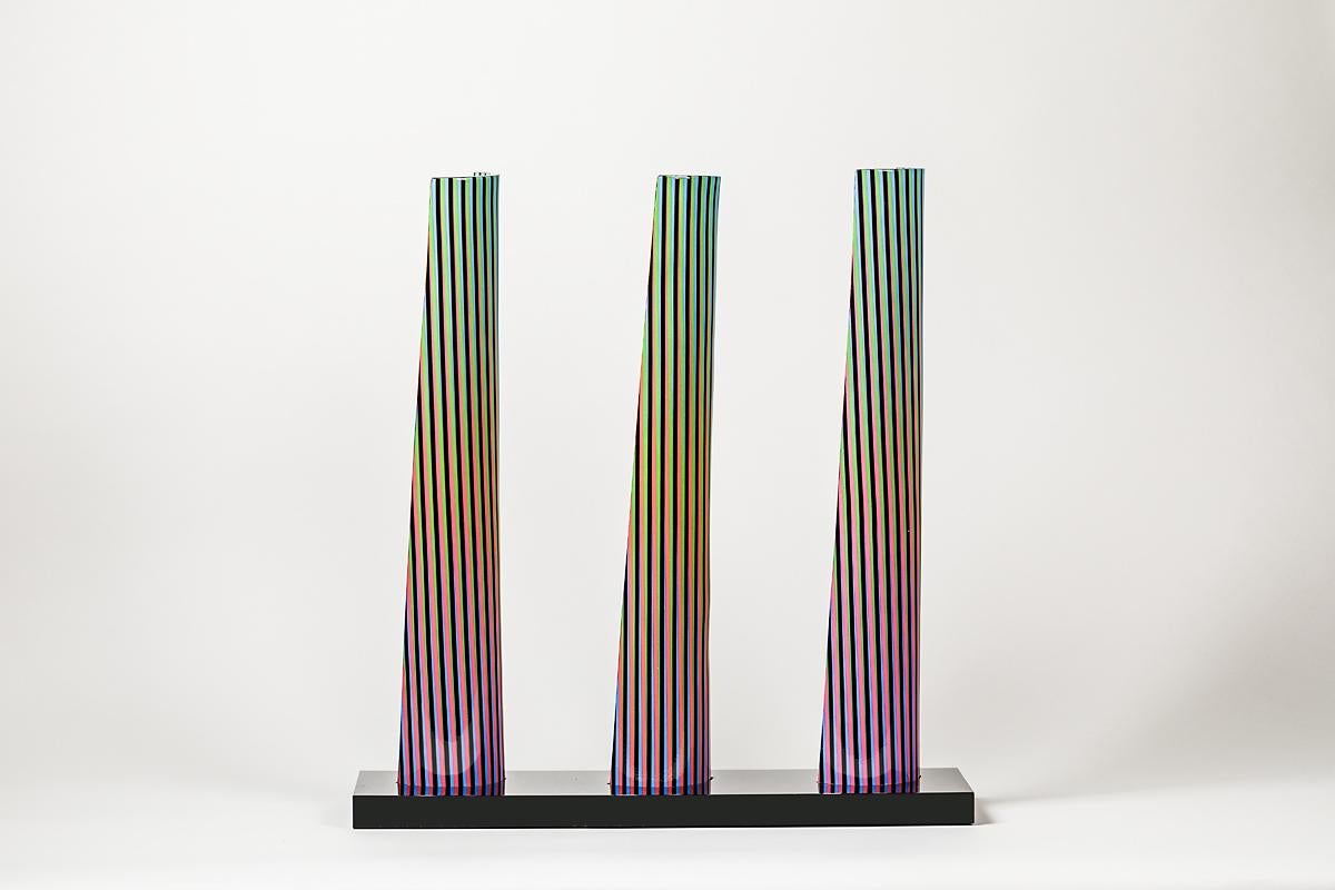 CARLOS CRUZ-DÍEZ - CROMOVELA TRIPTYQUE 13. Sculpture en édition limitée. Op Art - Gris Abstract Sculpture par Carlos Cruz-Diez