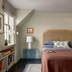 A Home in the Wood - Quadro acrilico originale con ritratto di uccelli e natura morta, incorniciato