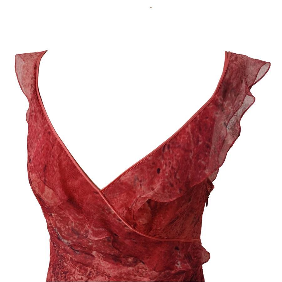 100% Silk Raspberry color Folds With stole Maximum length cm 110 (43,3 inches) Stole cm 124 x 78 (48,8 x 30,7 inches)