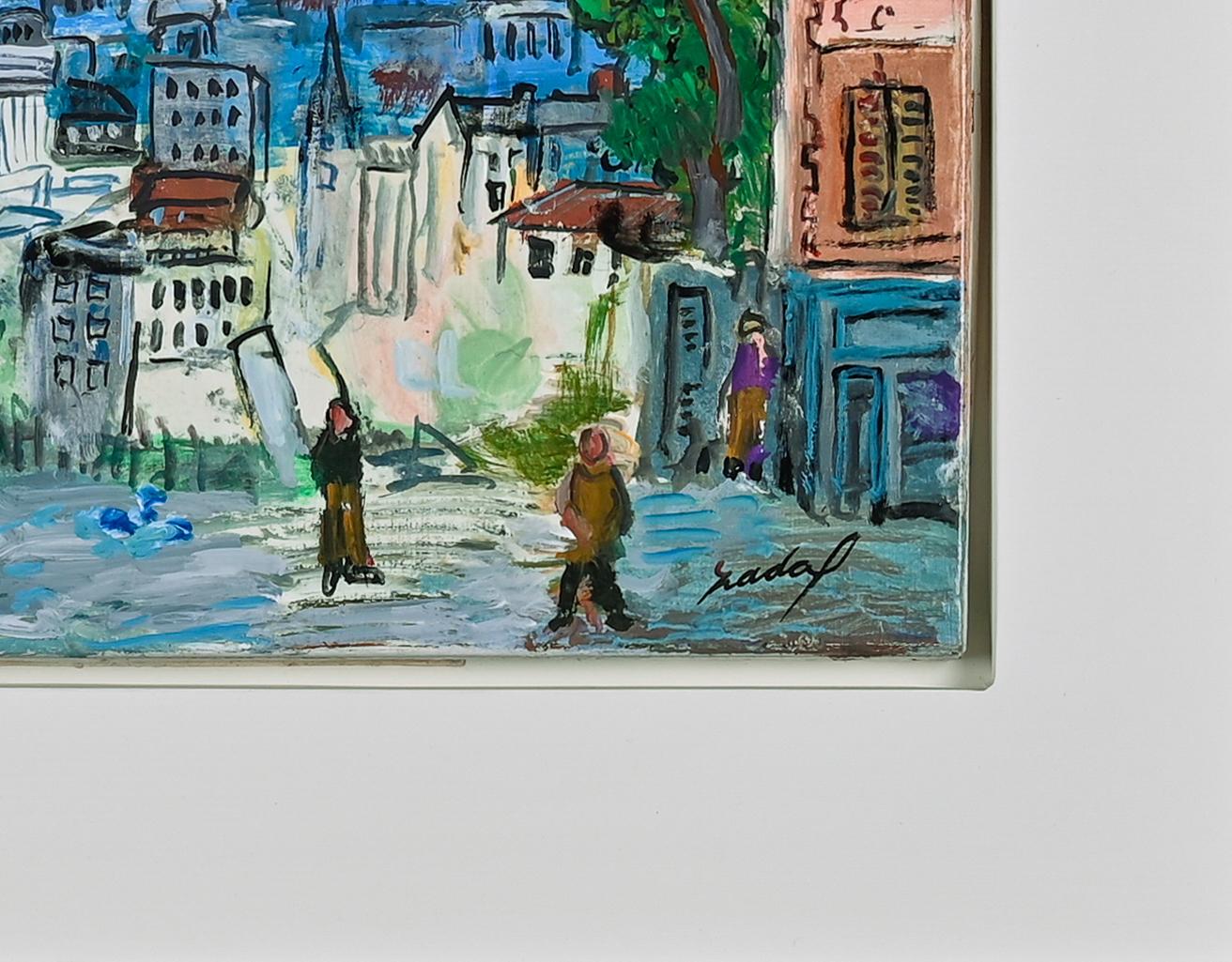 Maison la Tourelle Paris Straßenszene Gemälde von Gebäude, Figuren Blau, Lila (Grau), Landscape Painting, von Carlos Nadal