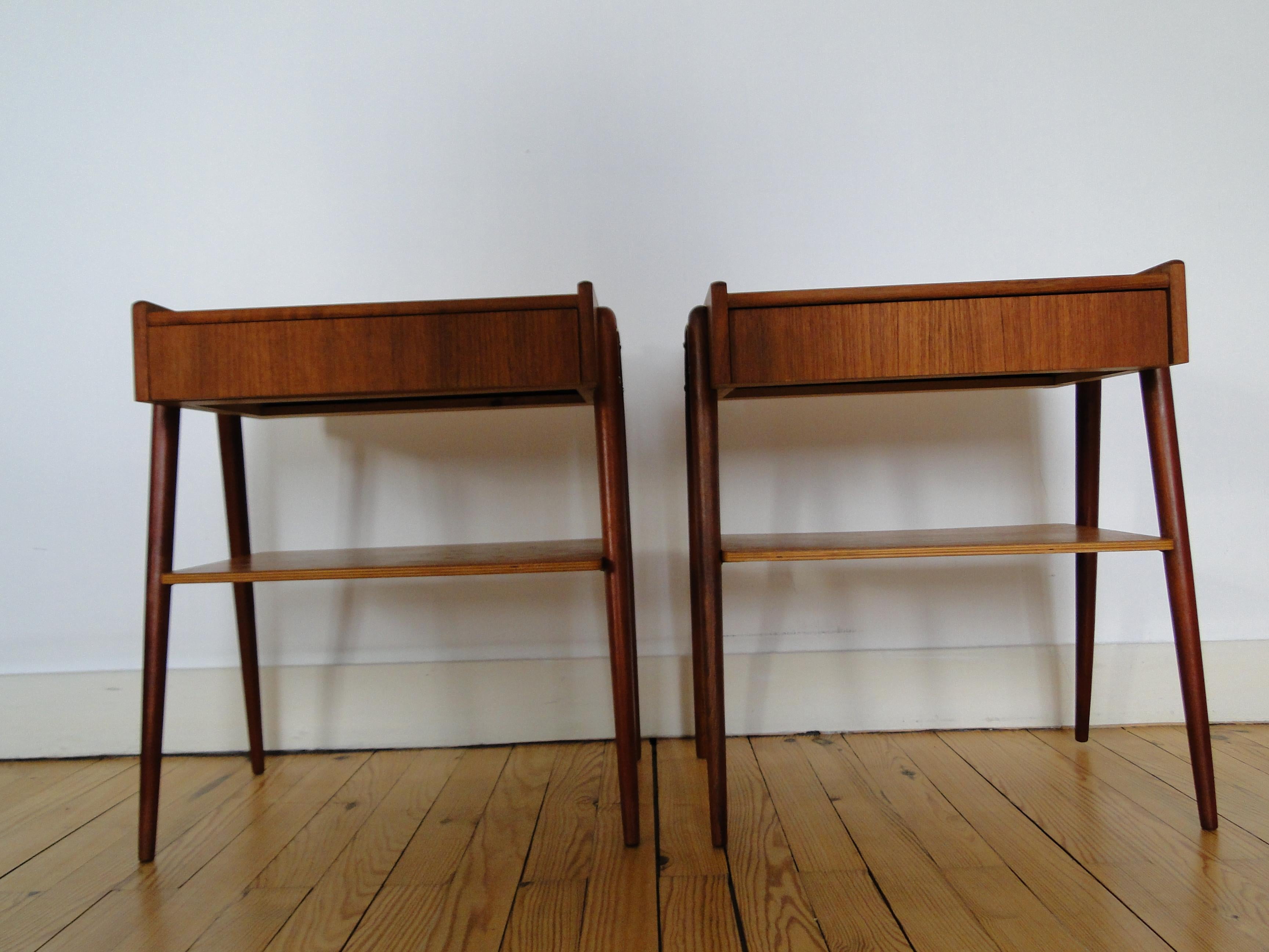 Mid-Century Modern Carlström & Co Mobelfabrik Pair Teak Nightstands Bedside Tables For Sale