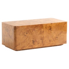 CARLTON - Distinctive. Unmistakeable. Light burl coffee table for unique space