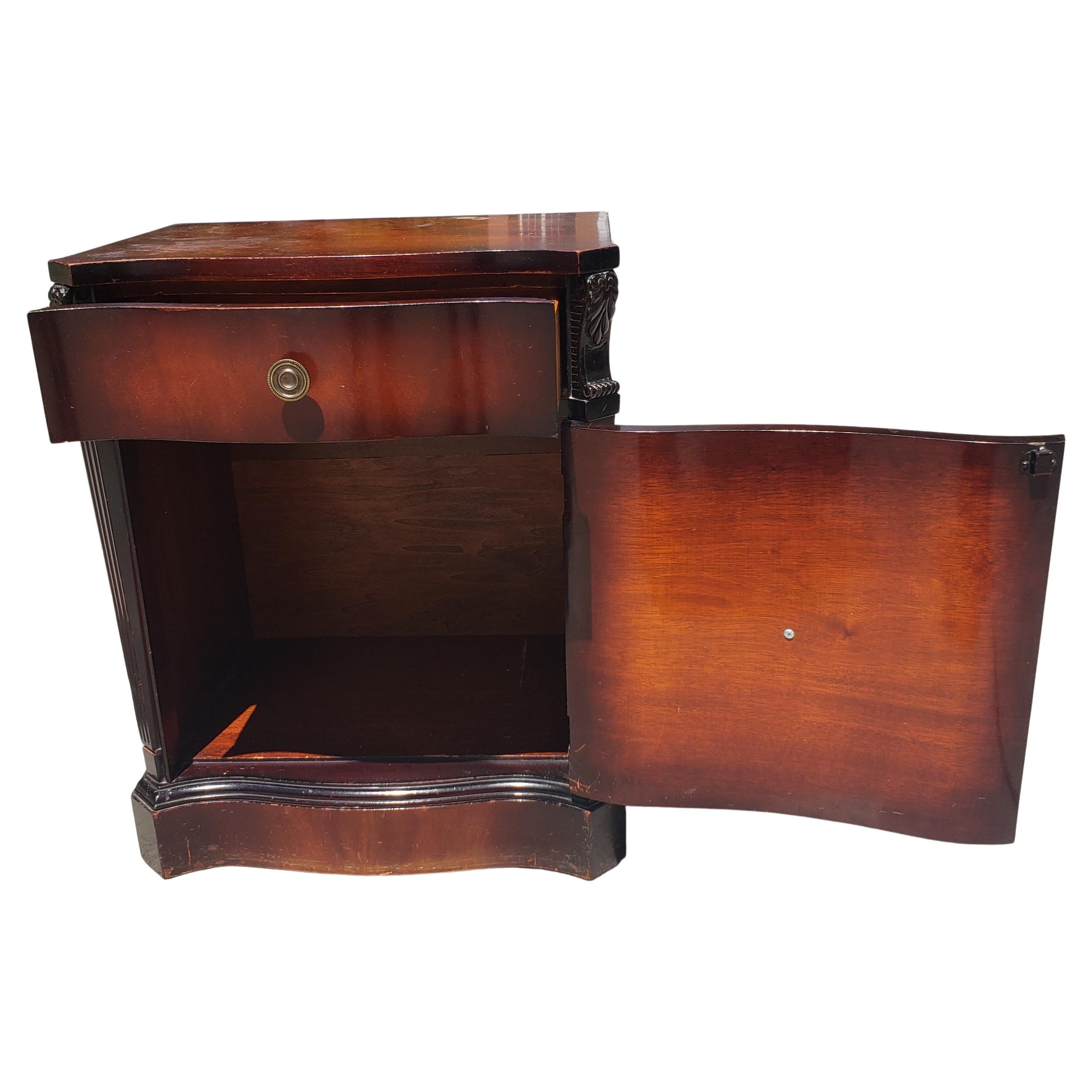 Carlton House Chippendale Style Fruitwood Bedside Tables a Pair For Sale 2
