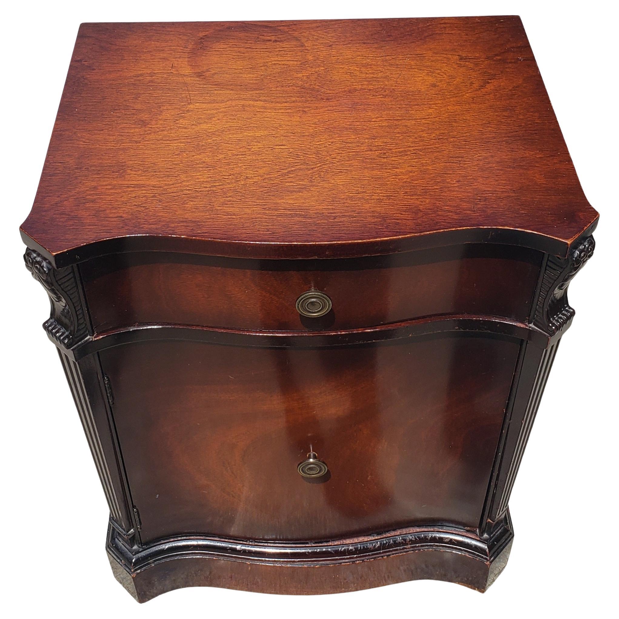 Carlton House Chippendale Style Fruitwood Bedside Tables a Pair For Sale 3
