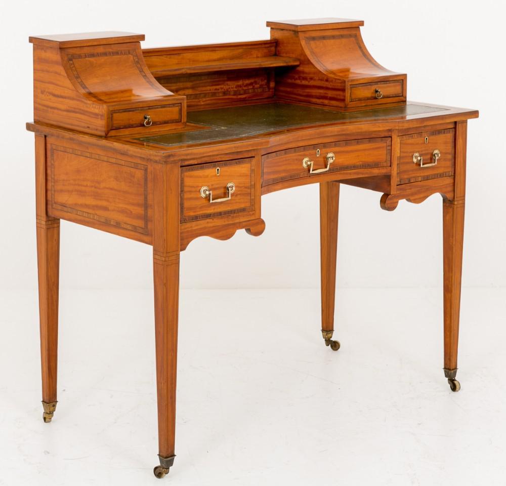 Carlton House Desk Regency Circa 1880 Satinwood In Good Condition In Potters Bar, GB