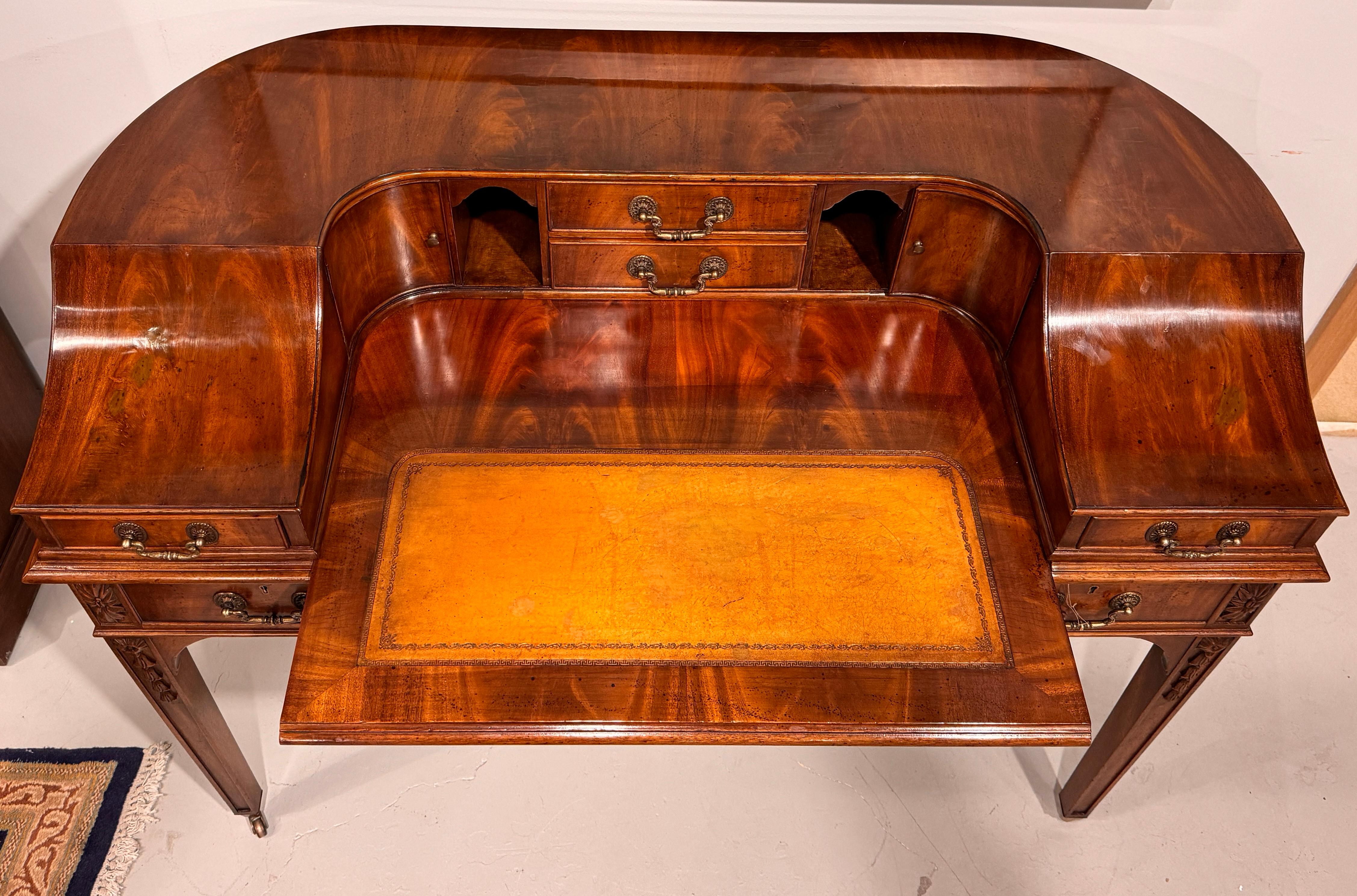 Carlton House Desk Vintage English Styling with Leather Writing Surface For Sale 1