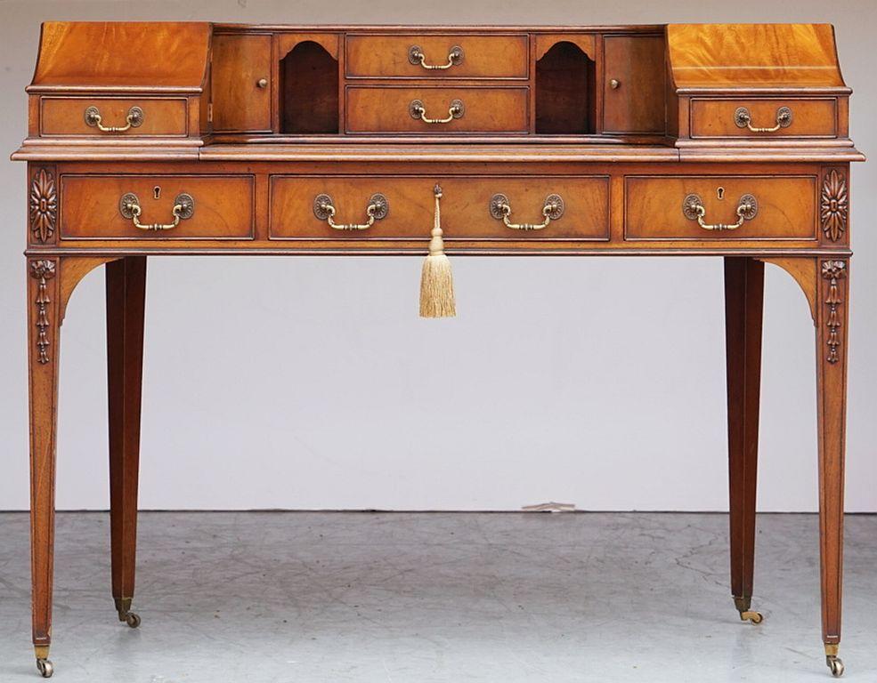 Carlton House Writing Desk of Flame Mahogany from the Edwardian Era In Good Condition In Austin, TX
