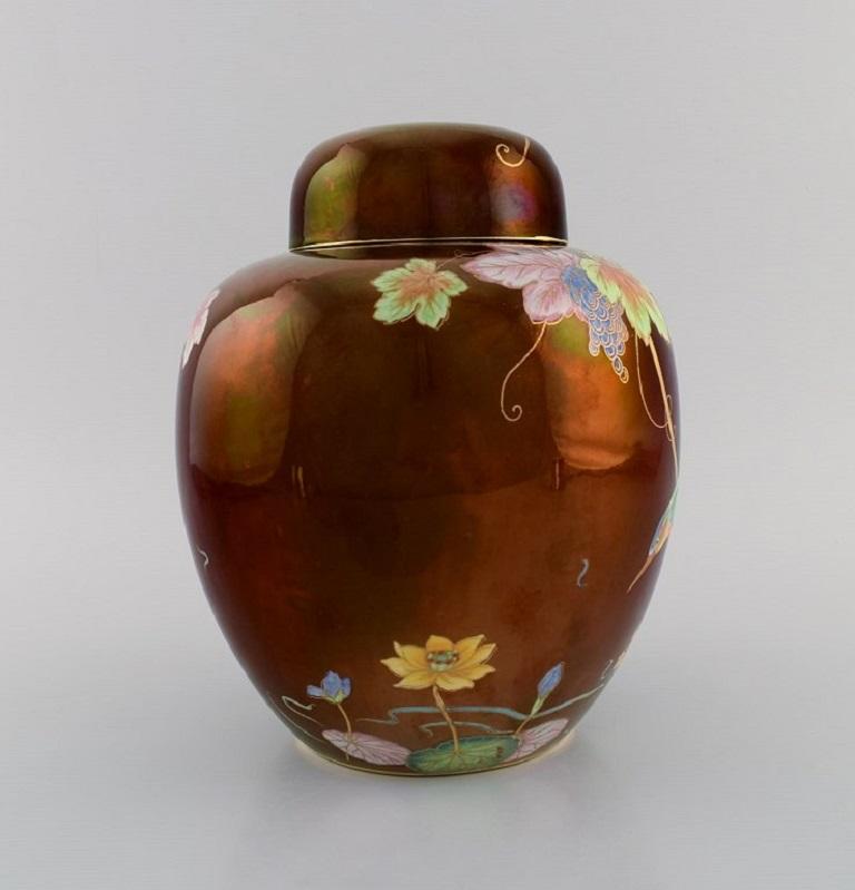 Japonisme Carlton Ware, England, Large Lidded Vase in Hand-Painted Porcelain For Sale
