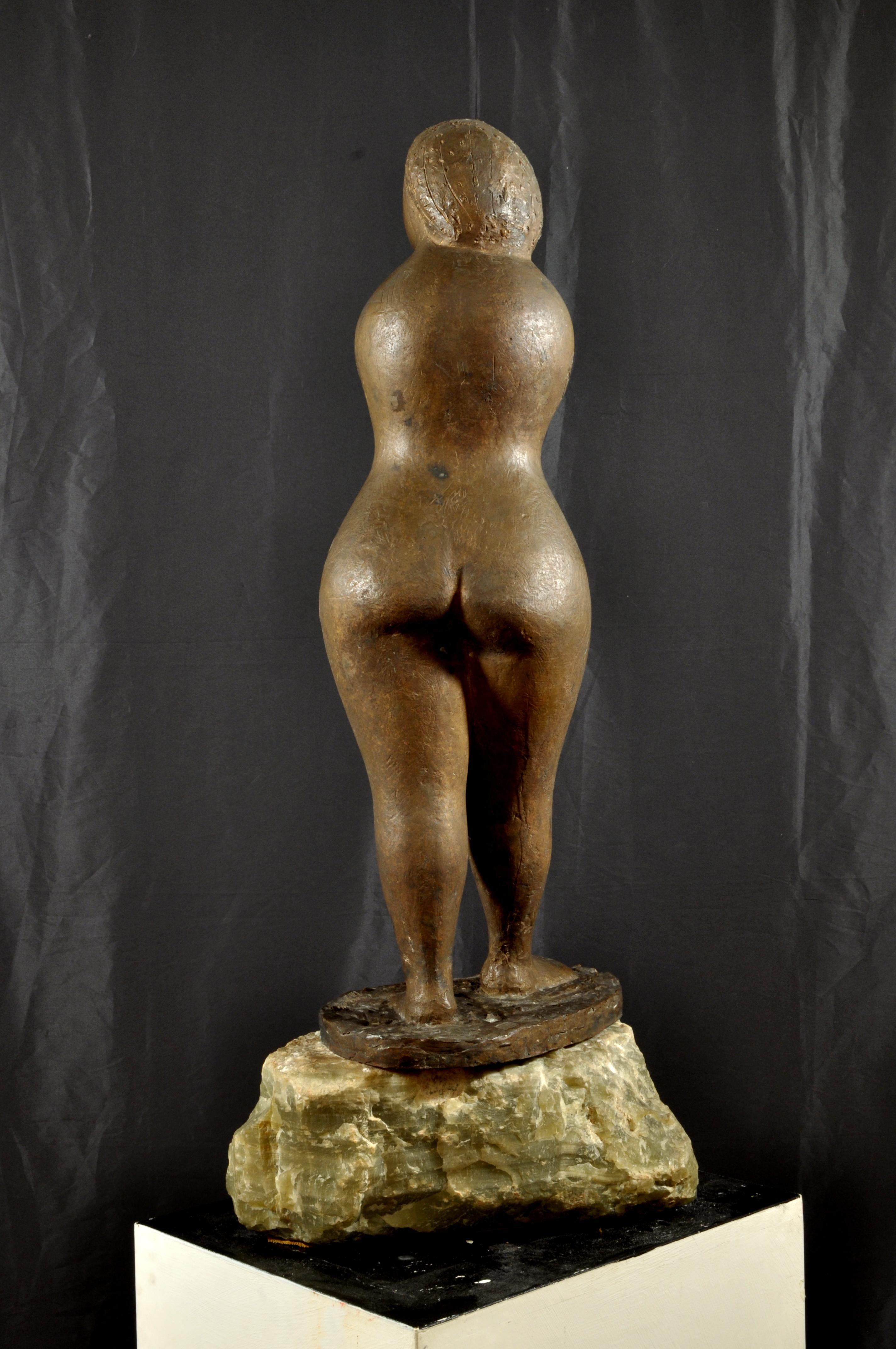 
CARMELO CAPPELLO
(Ragusa, 1912 - Milano, 1996)
La birichina (La jeune fille espiègle), 1949
Bronze, hauteur 96 cm

Pièce unique, signée et datée sur la base 
