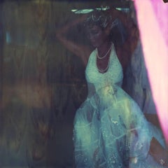 Amaluna's Day Off Number 52 - Contemporain, Femmes, Polaroid, Boîte lumineuse, couleur