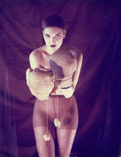 Boxing Elena - Unique piece in Resin - Original Polaroid, Women, Contemporary