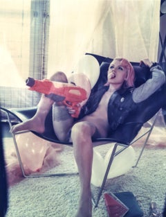 Bubble Gun - Unique piece in Resin - Original Polaroid, Women, Contemporary