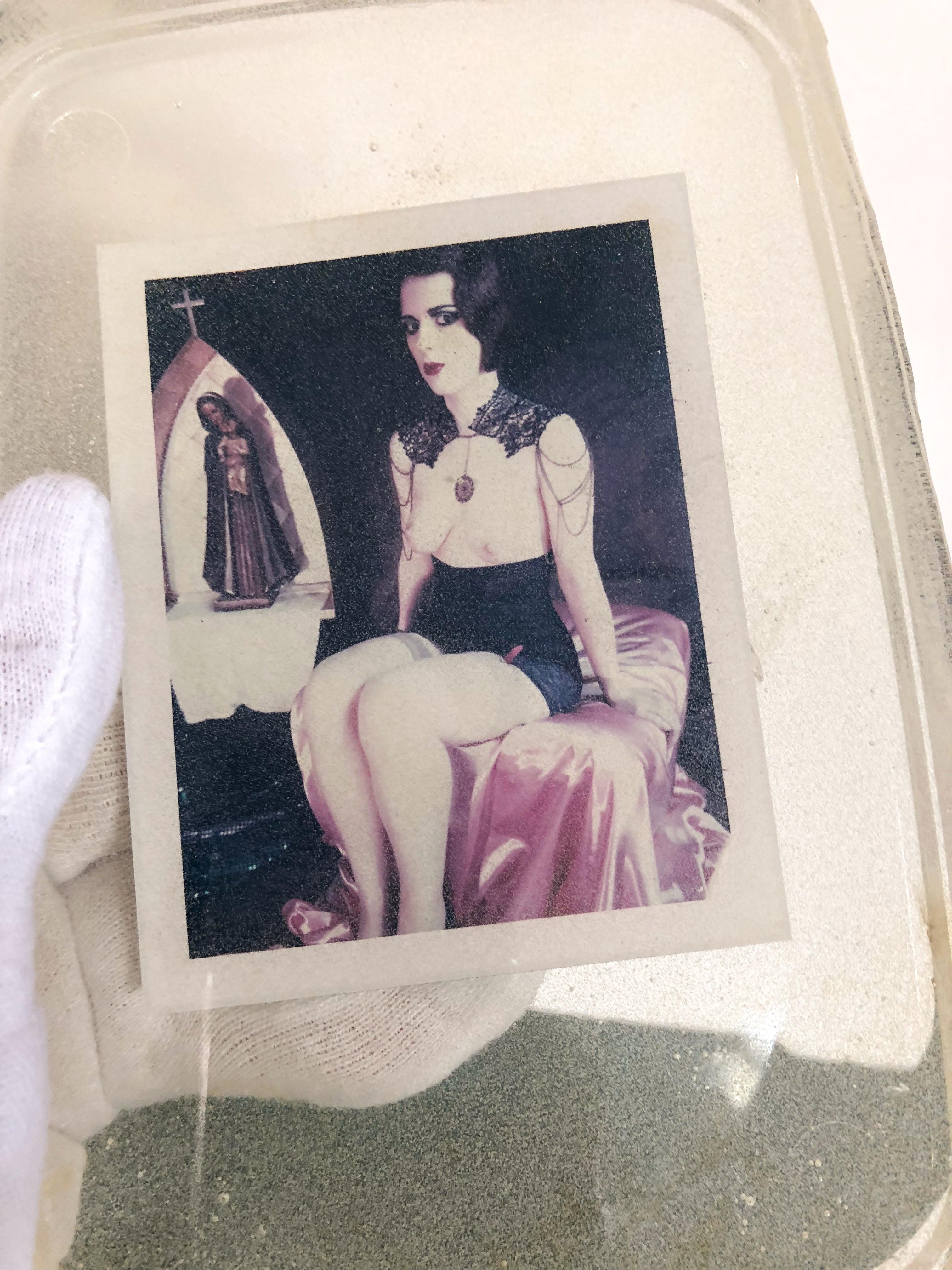 Lourdes - Unique piece - Original Polaroid, Women, Contemporary, Color - Purple Nude Photograph by Carmen de Vos