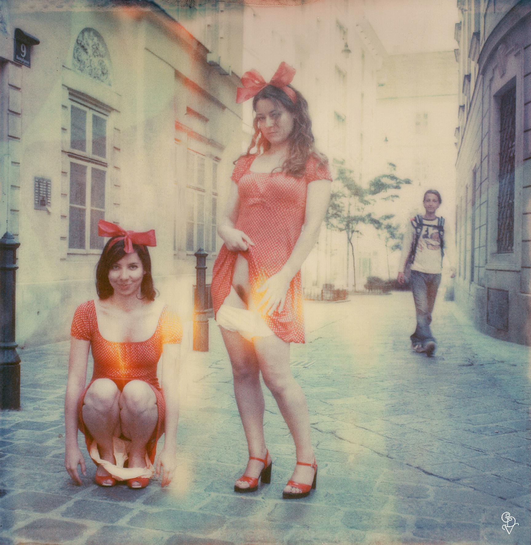 Carmen de Vos Color Photograph - Muschi Guerilla #03 Contemporary, Figurative, Female, Polaroid, photograph