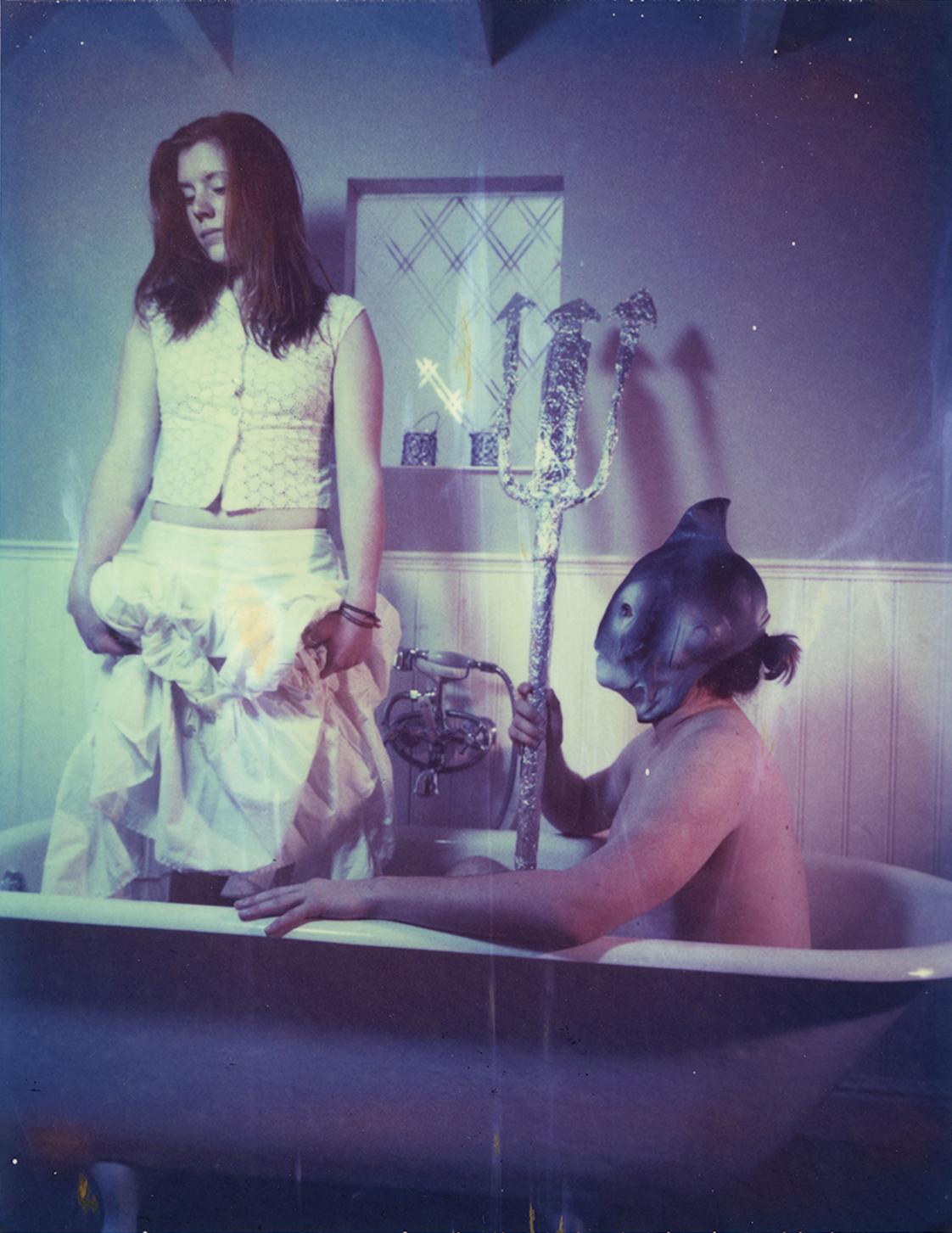 Neptunus - Unique piece in Resin - Original Polaroid, Women, Contemporary - Photograph by Carmen de Vos