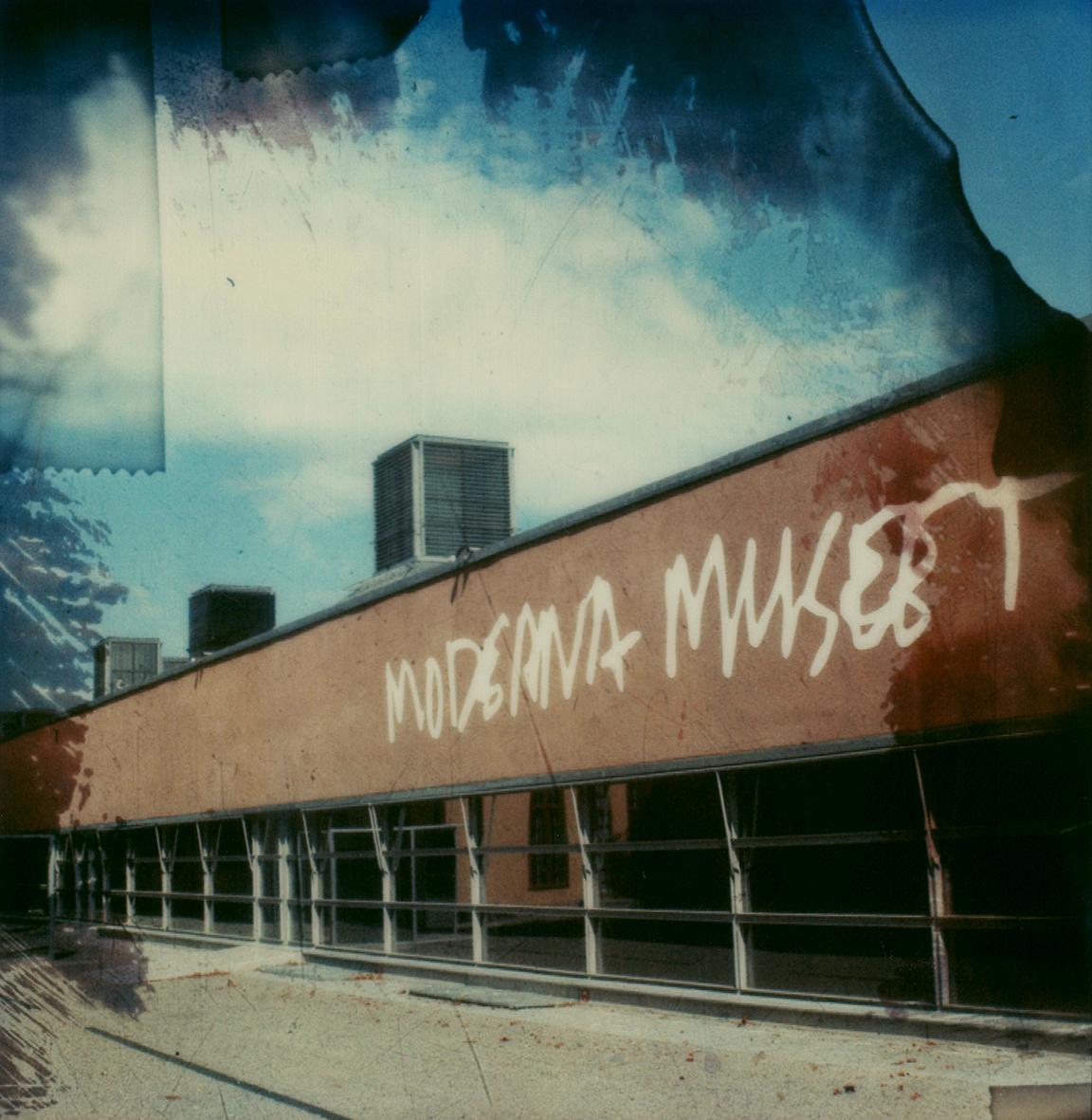 Stockholm, Moderna Museet #17 [Begesehen, gemacht] - Polaroid, Farbe
