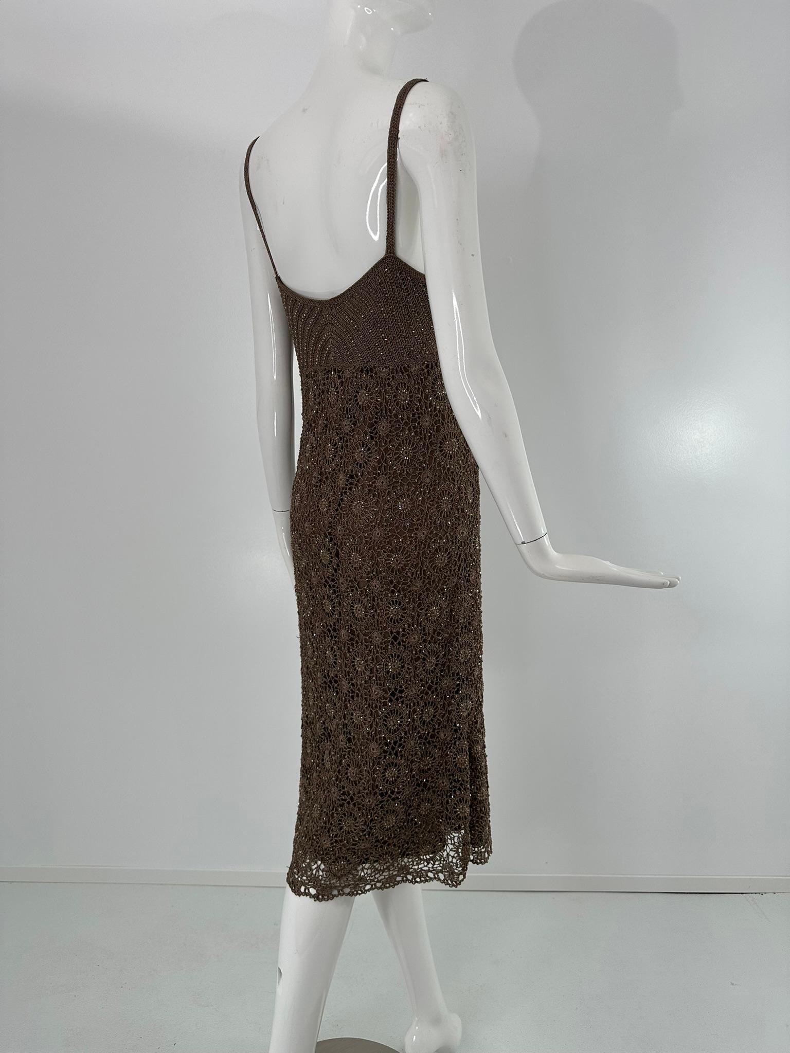 Carmen Marc Valvo Brown Open Work Rayon Crochet Glass Beaded Slip Dress Med. en vente 5