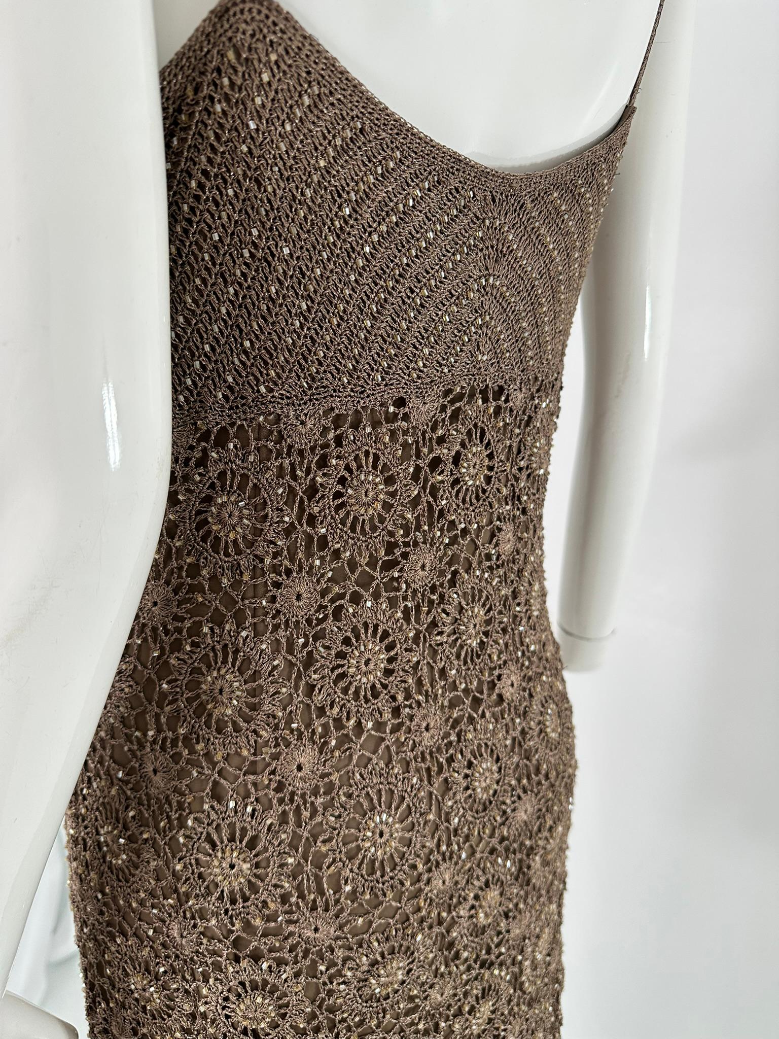 Carmen Marc Valvo Brown Open Work Rayon Crochet Glass Beaded Slip Dress Med. en vente 11