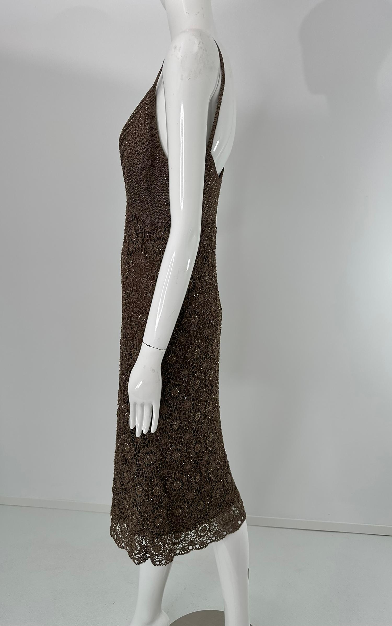 Carmen Marc Valvo Brown Open Work Rayon Crochet Glass Beaded Slip Dress Med. Bon état - En vente à West Palm Beach, FL